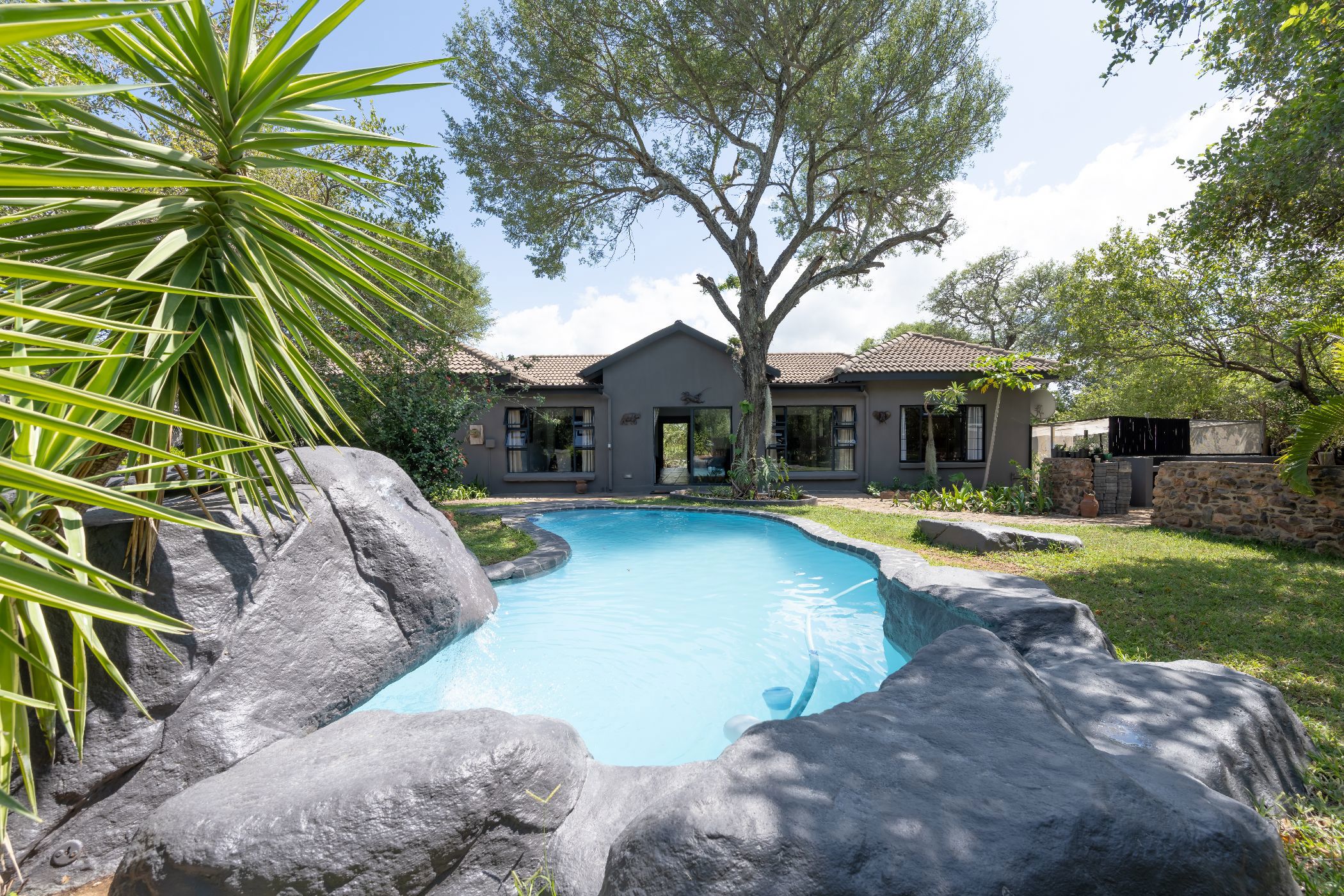 7 bedroom house for sale in Hoedspruit Wildlife Estate