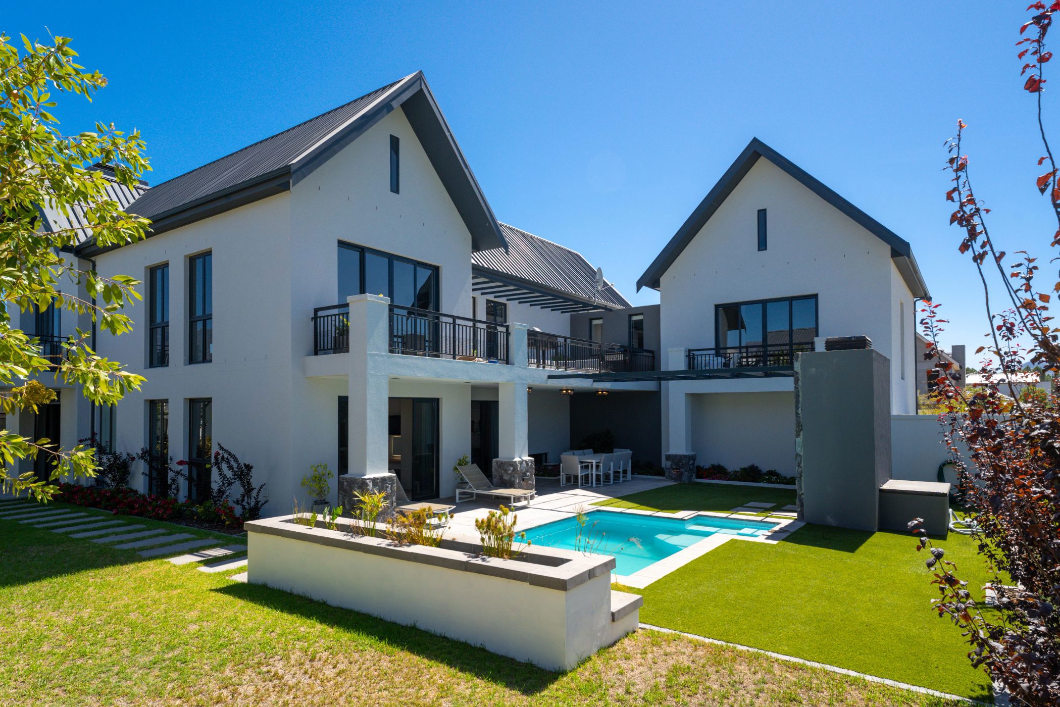 5 bedroom security estate home for sale in Val de Vie Estate