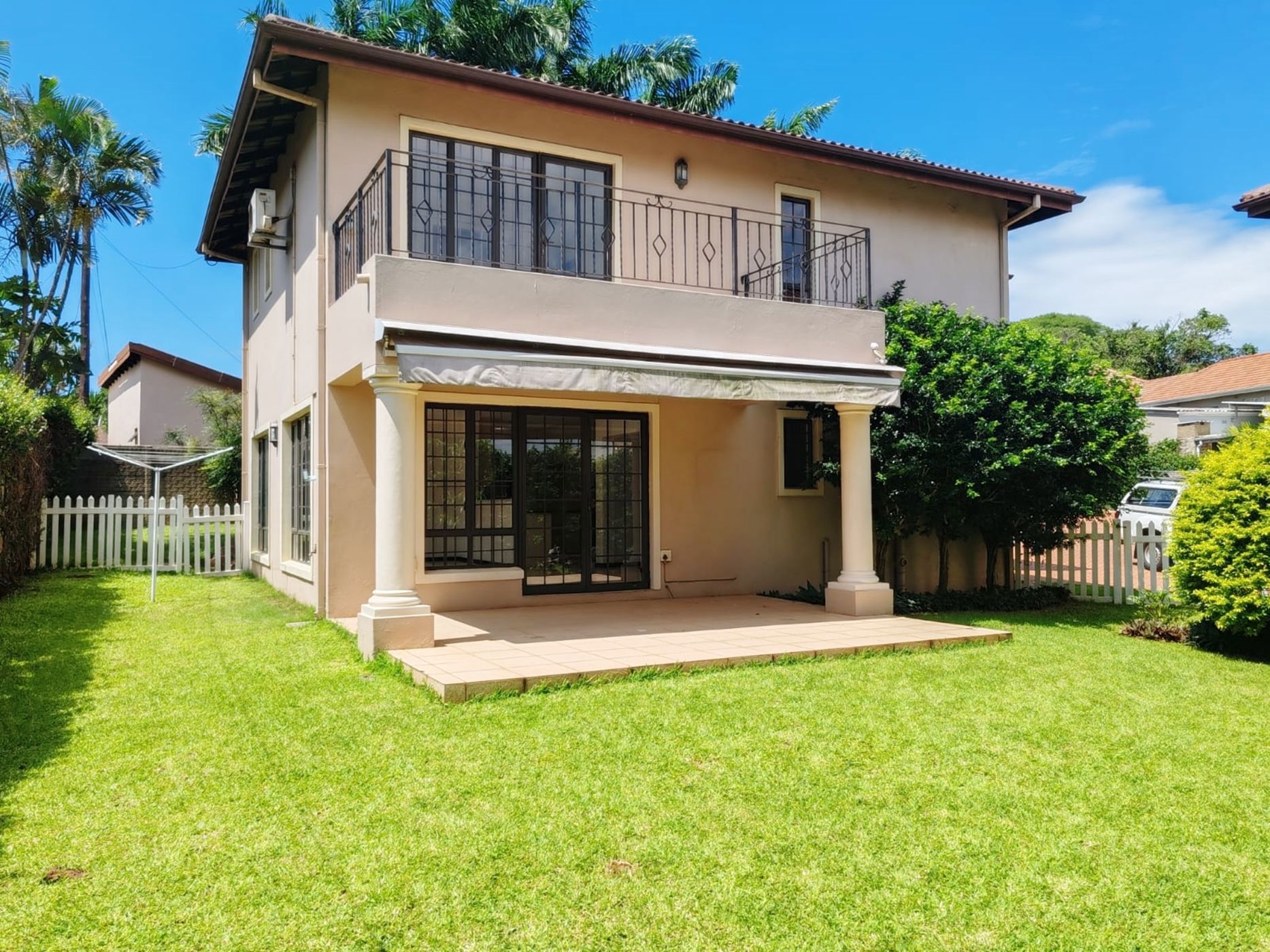 3 bedroom townhouse for sale in Park Hill