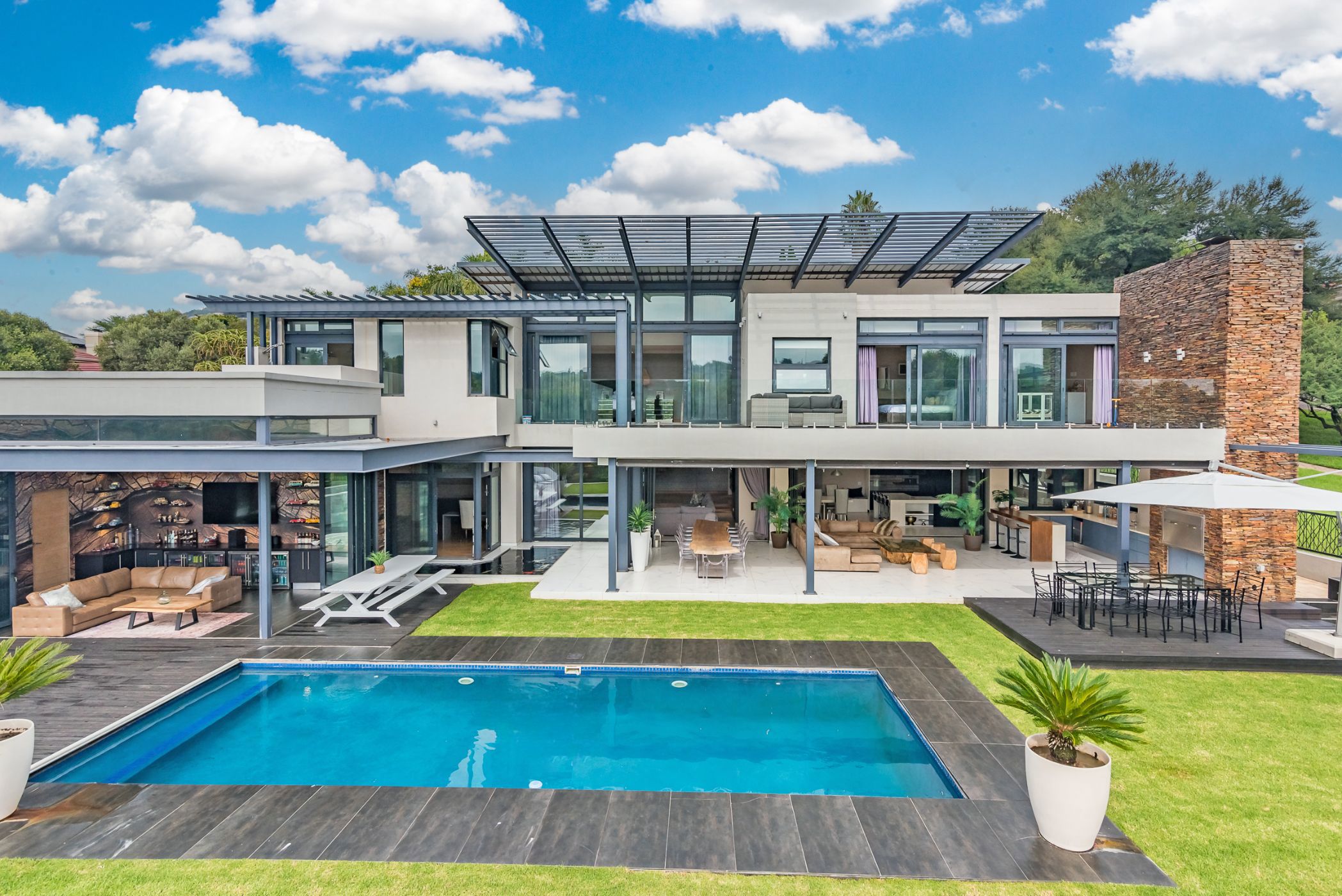 4 bedroom security estate home for sale in Featherbrooke Estate