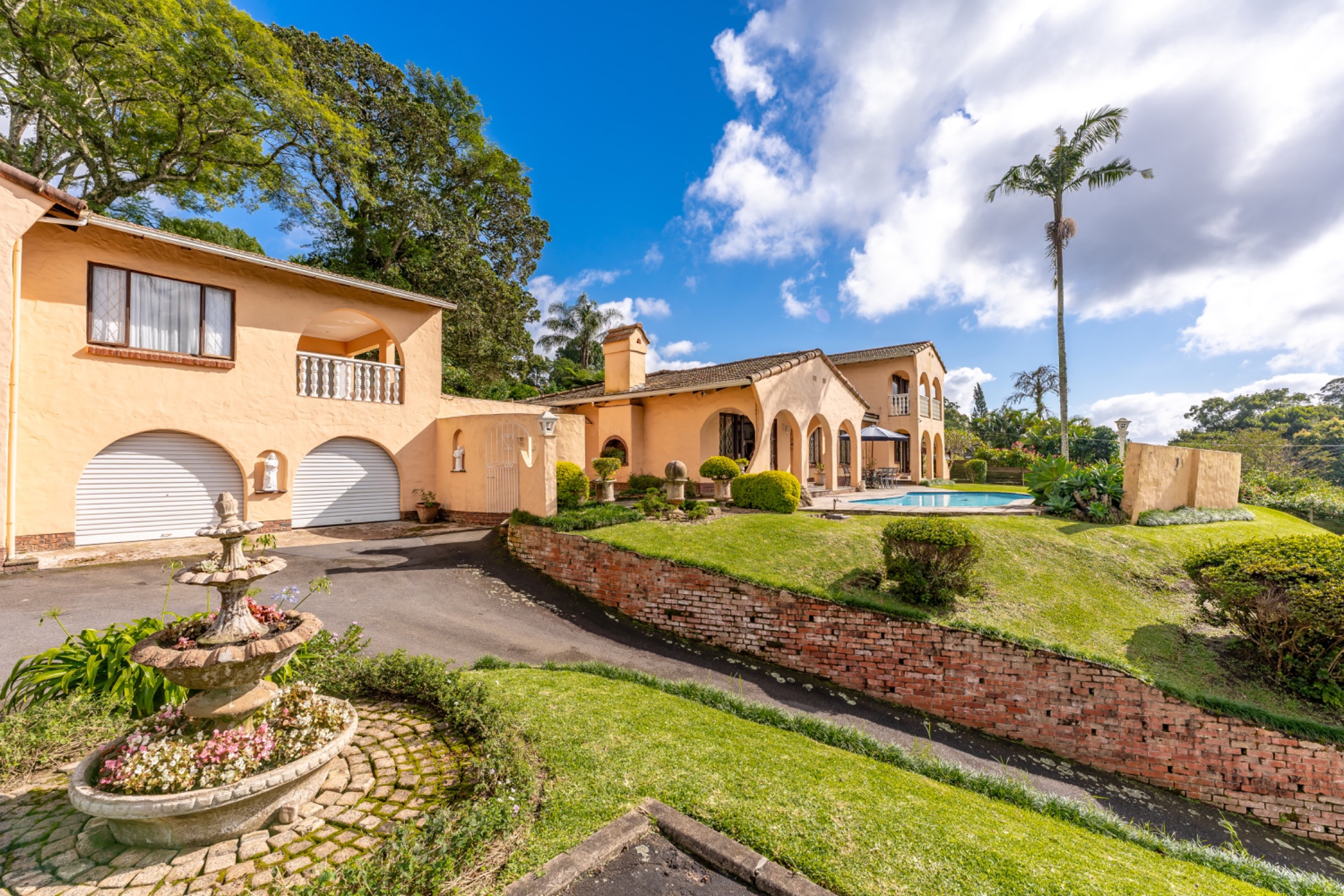 7 bedroom double-storey house for sale in Kloof