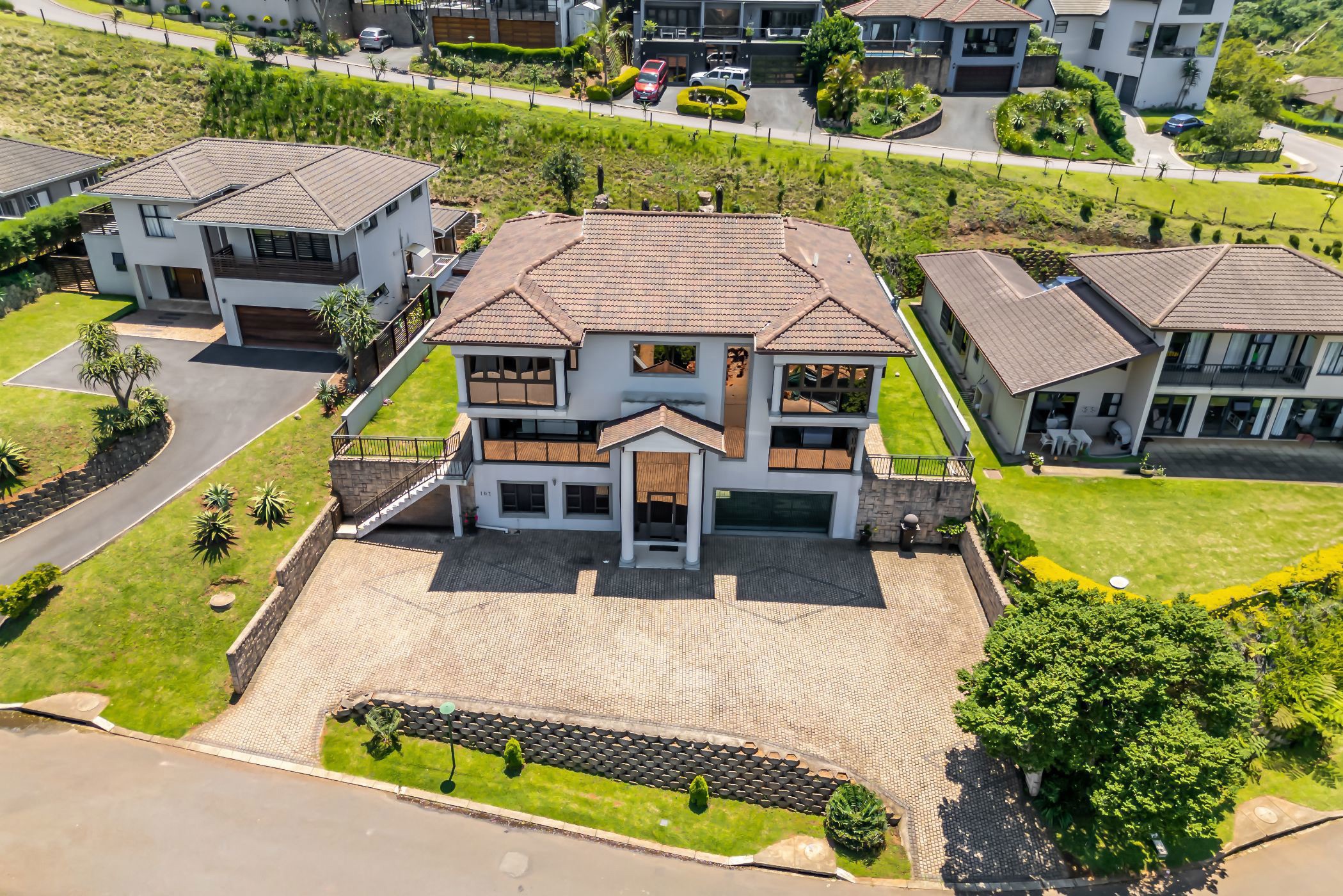 5 bedroom multi-storey house for sale in Hillcrest (Upper Highway)