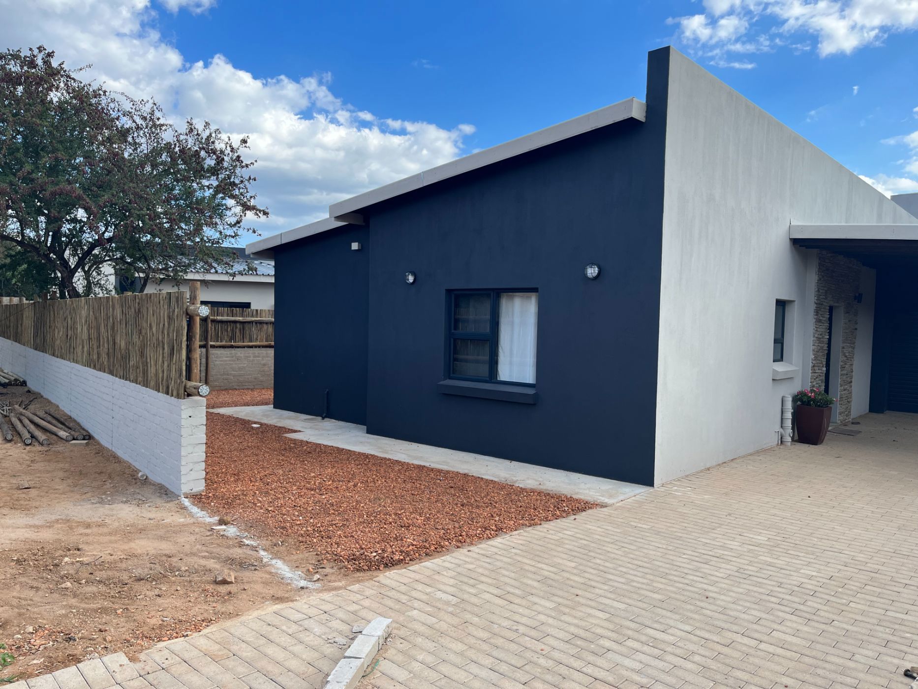 2 bedroom house for sale in Hoedspruit