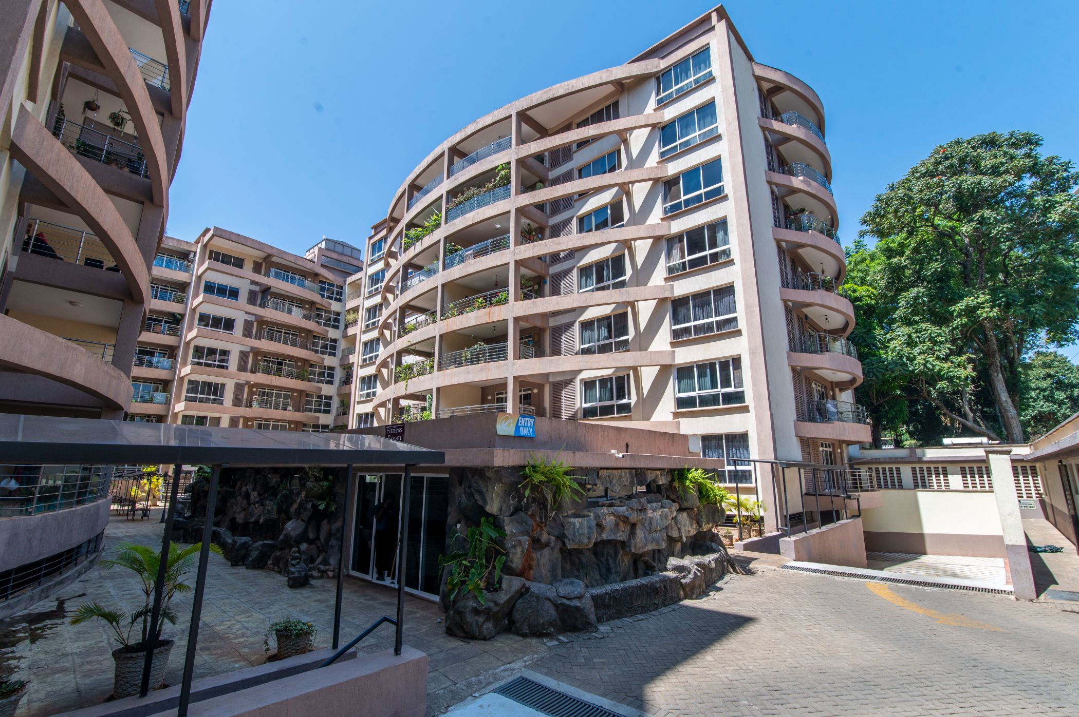 3 bedroom apartment for sale in General Mathenge  (Kenya)