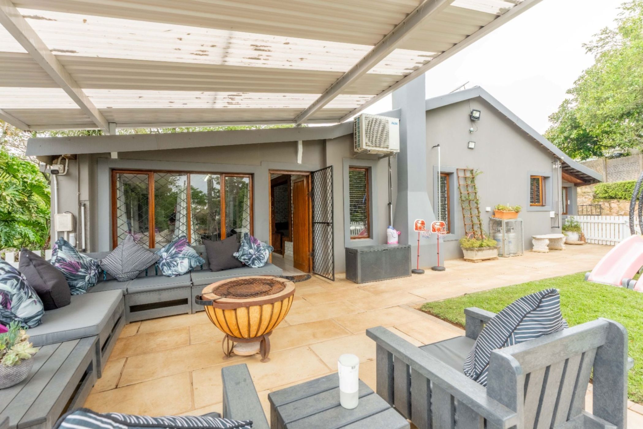 3 bedroom house for sale in Bothas Hill
