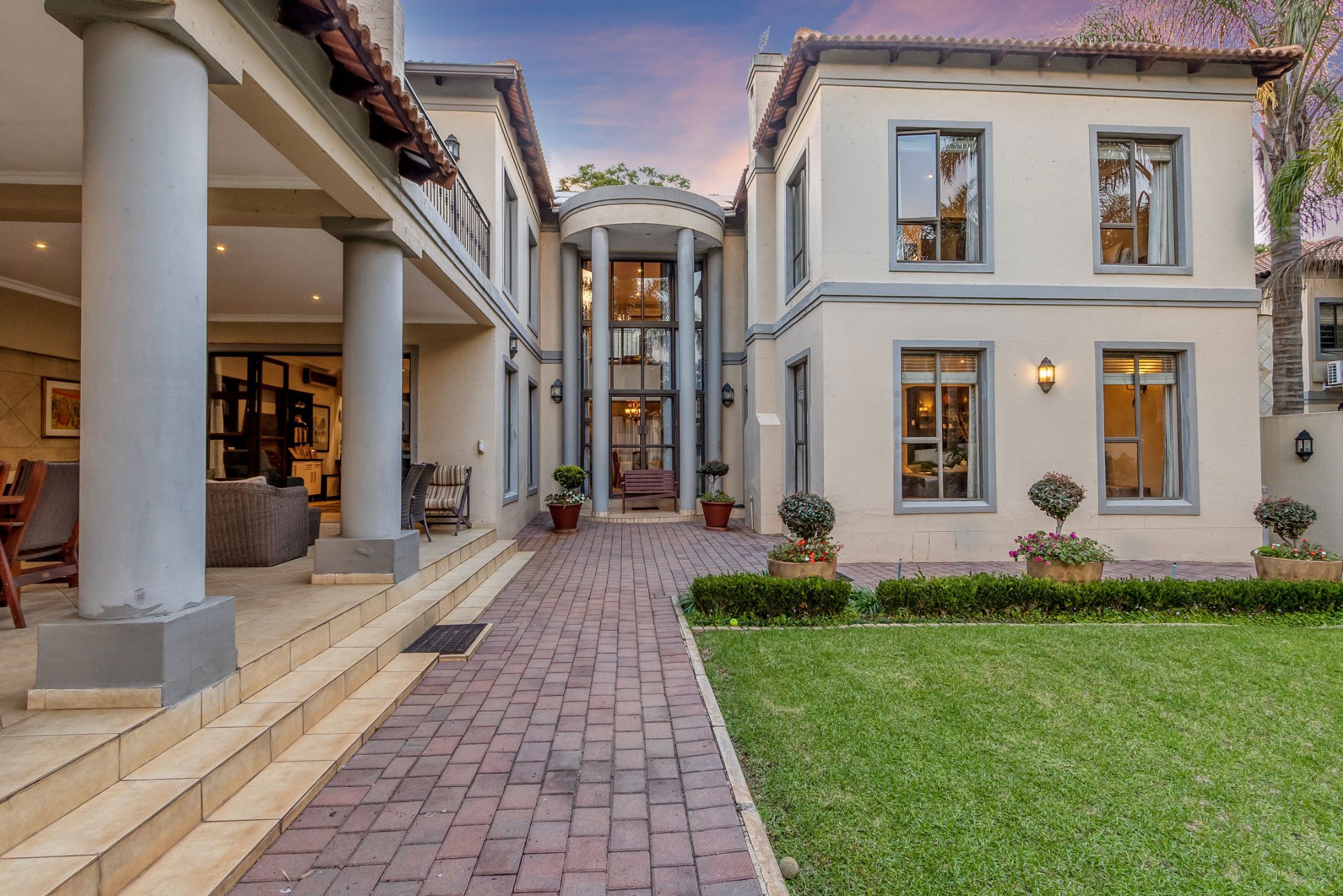 4 bedroom double-storey house for sale in Waverley (Johannesburg)