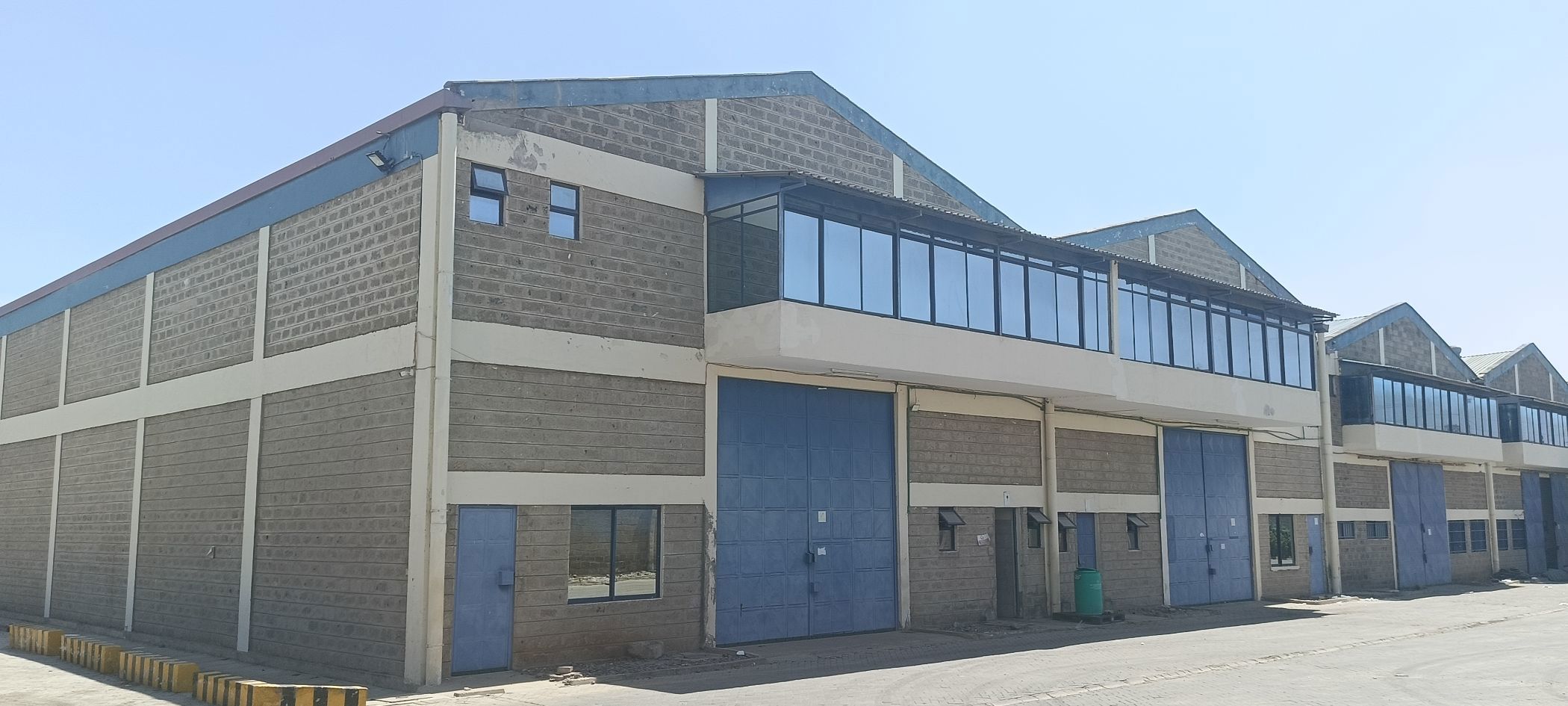 2.5 acres commercial industrial property for sale in Syokimau (Kenya)