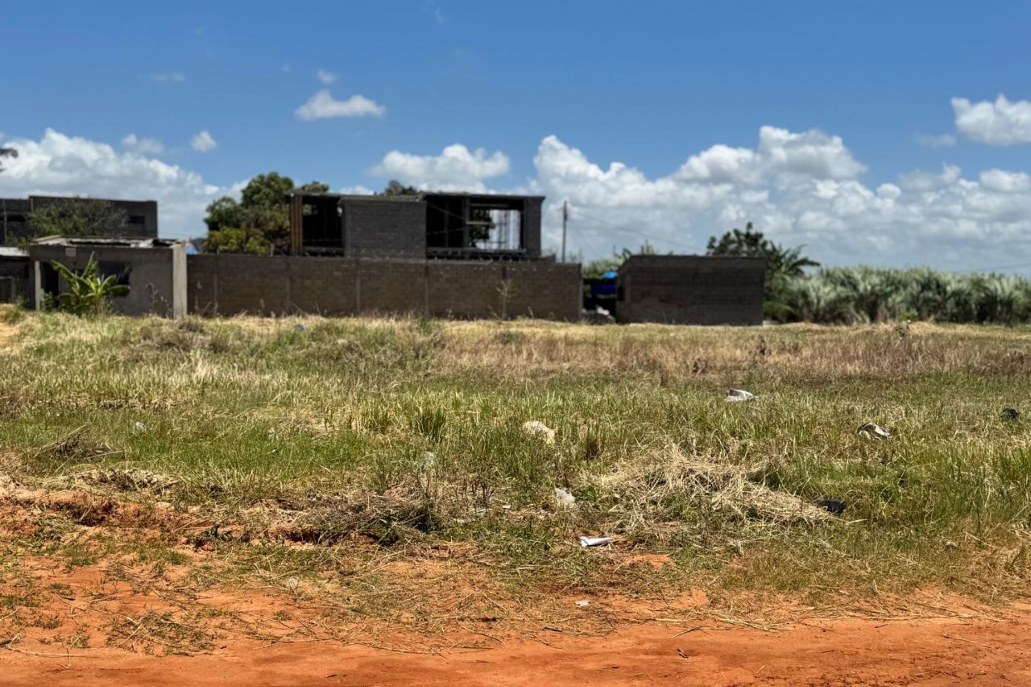 2500 m&sup2; vacant land for investment in Costa do Sol  (Mozambique)