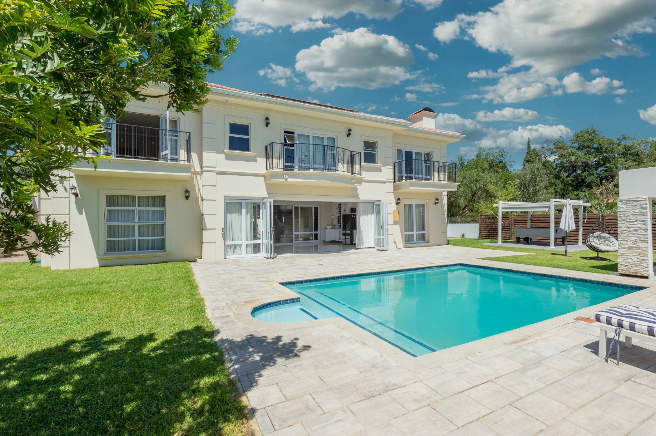 4 bedroom double-storey cluster to rent in Bryanston