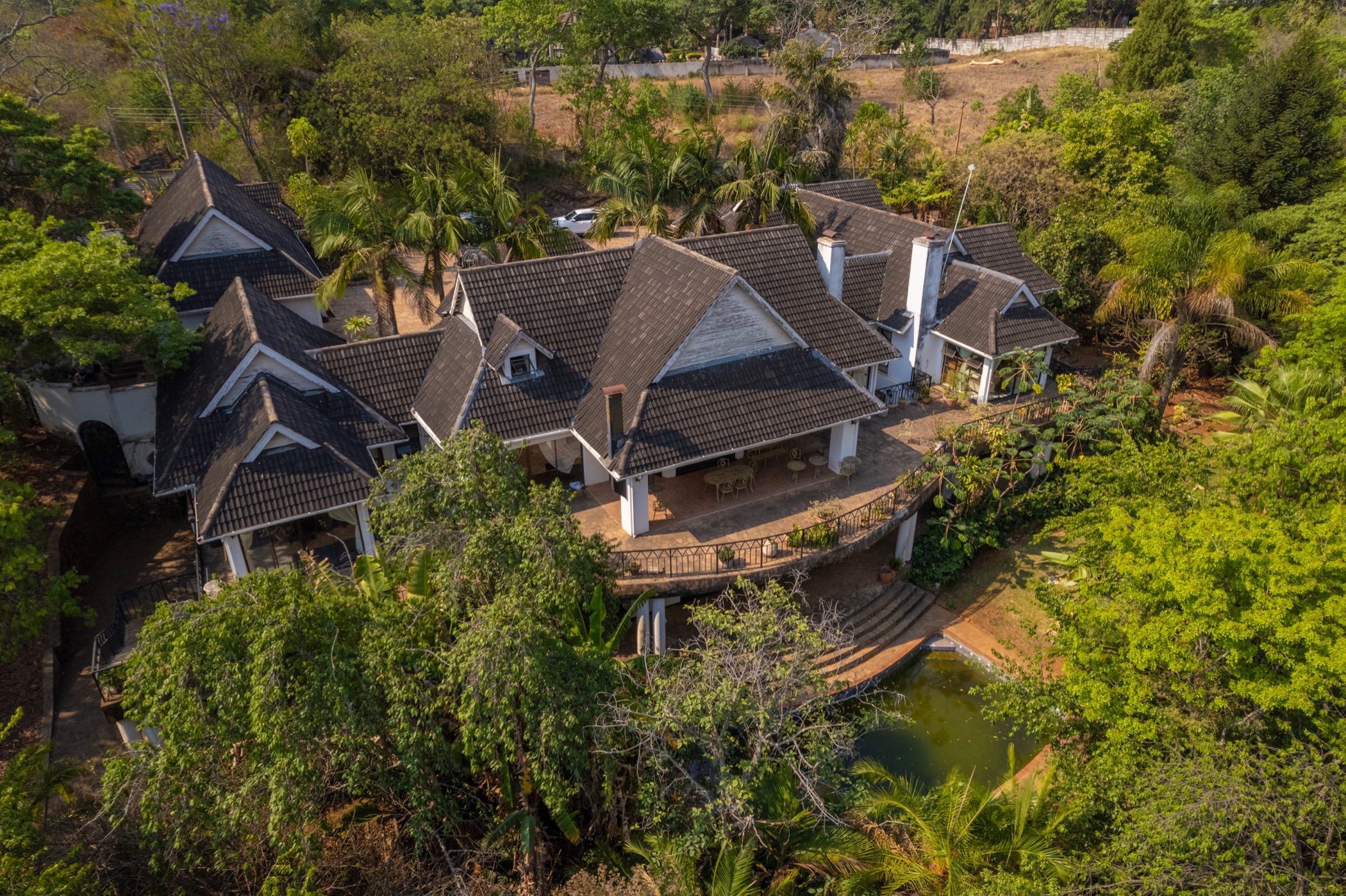 8 bedroom house for sale in Philadelphia (Zimbabwe)