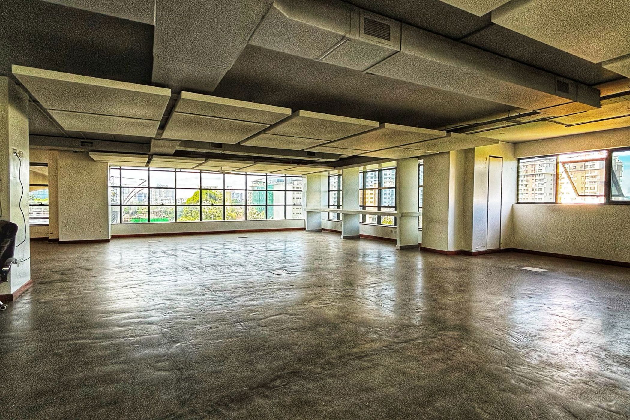 687 m&sup2; commercial office to rent in Kilimani (Kenya)