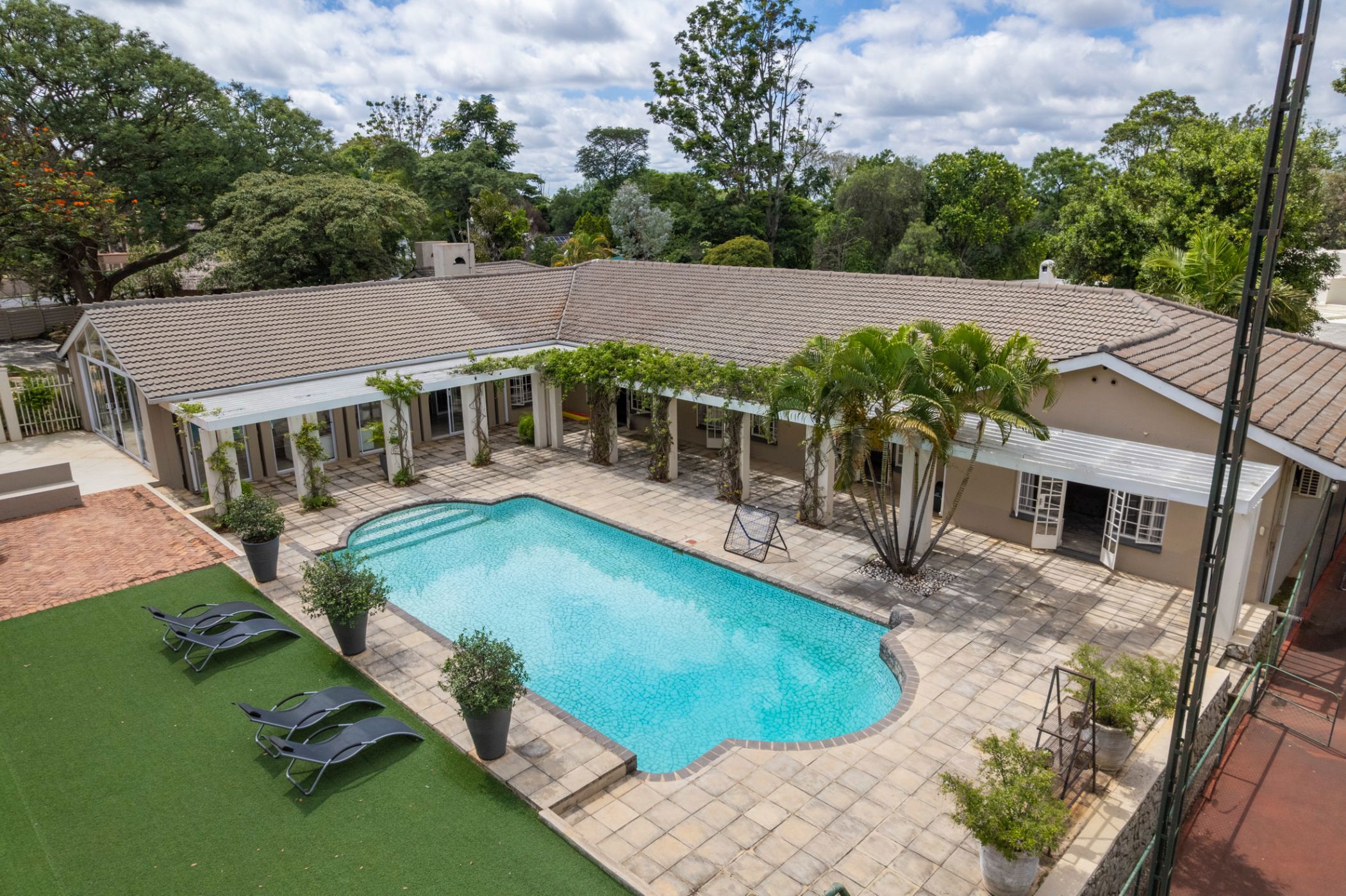 5 bedroom house for sale in Borrowdale (Zimbabwe)
