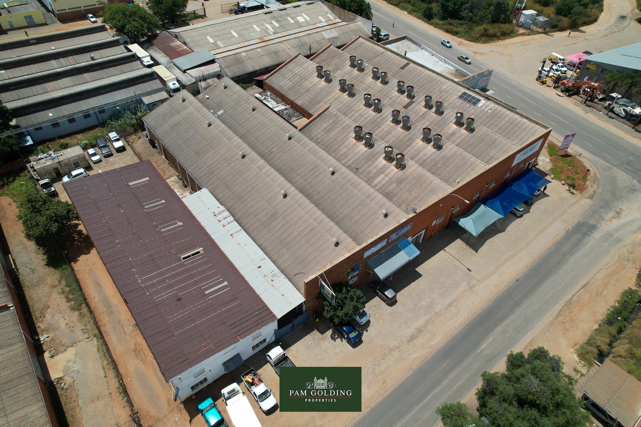 1.21 acres commercial building for sale in Bulawayo (Zimbabwe)