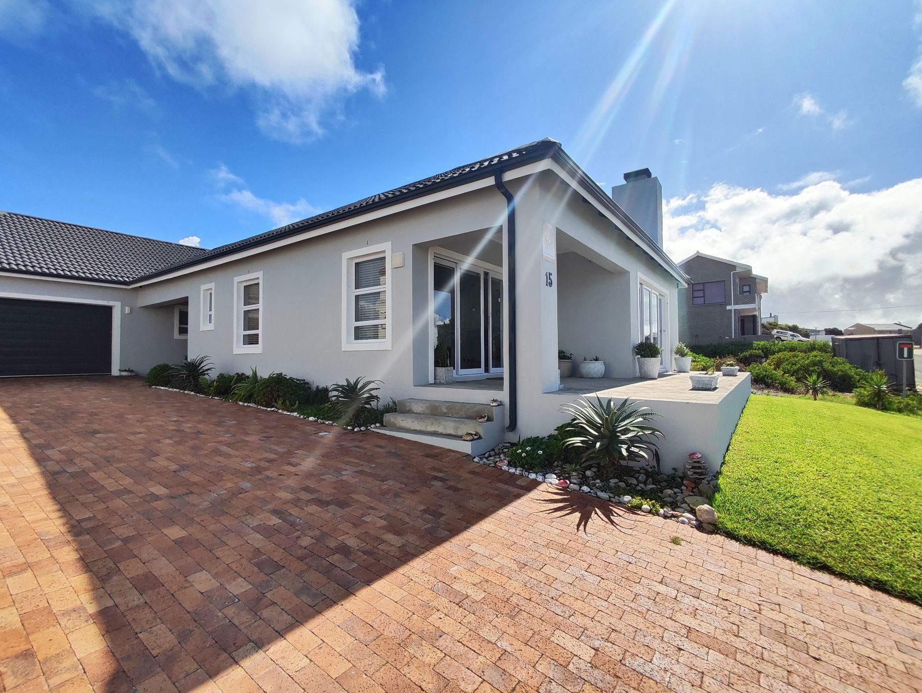 3 bedroom house for sale in Struisbaai
