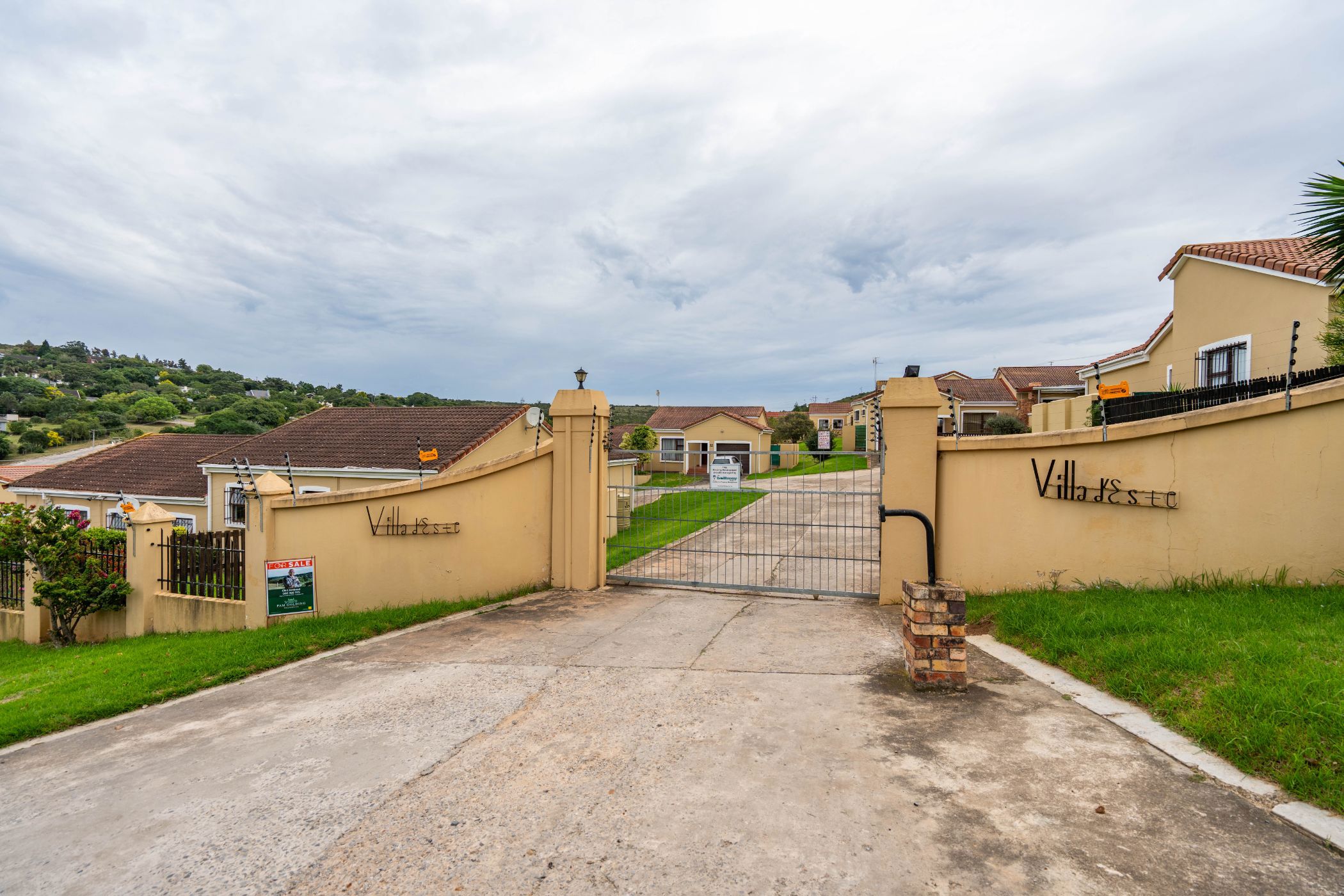 3 bedroom townhouse for sale in Oatlands North