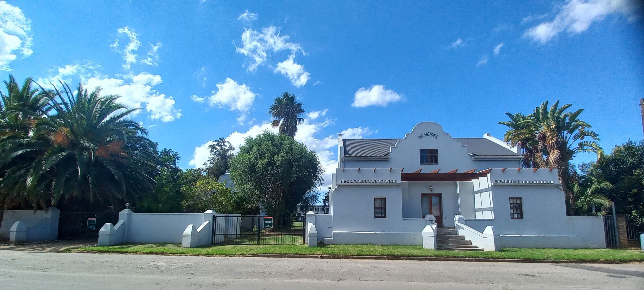4 bedroom double-storey house for sale in Heidelberg (Garden Route)
