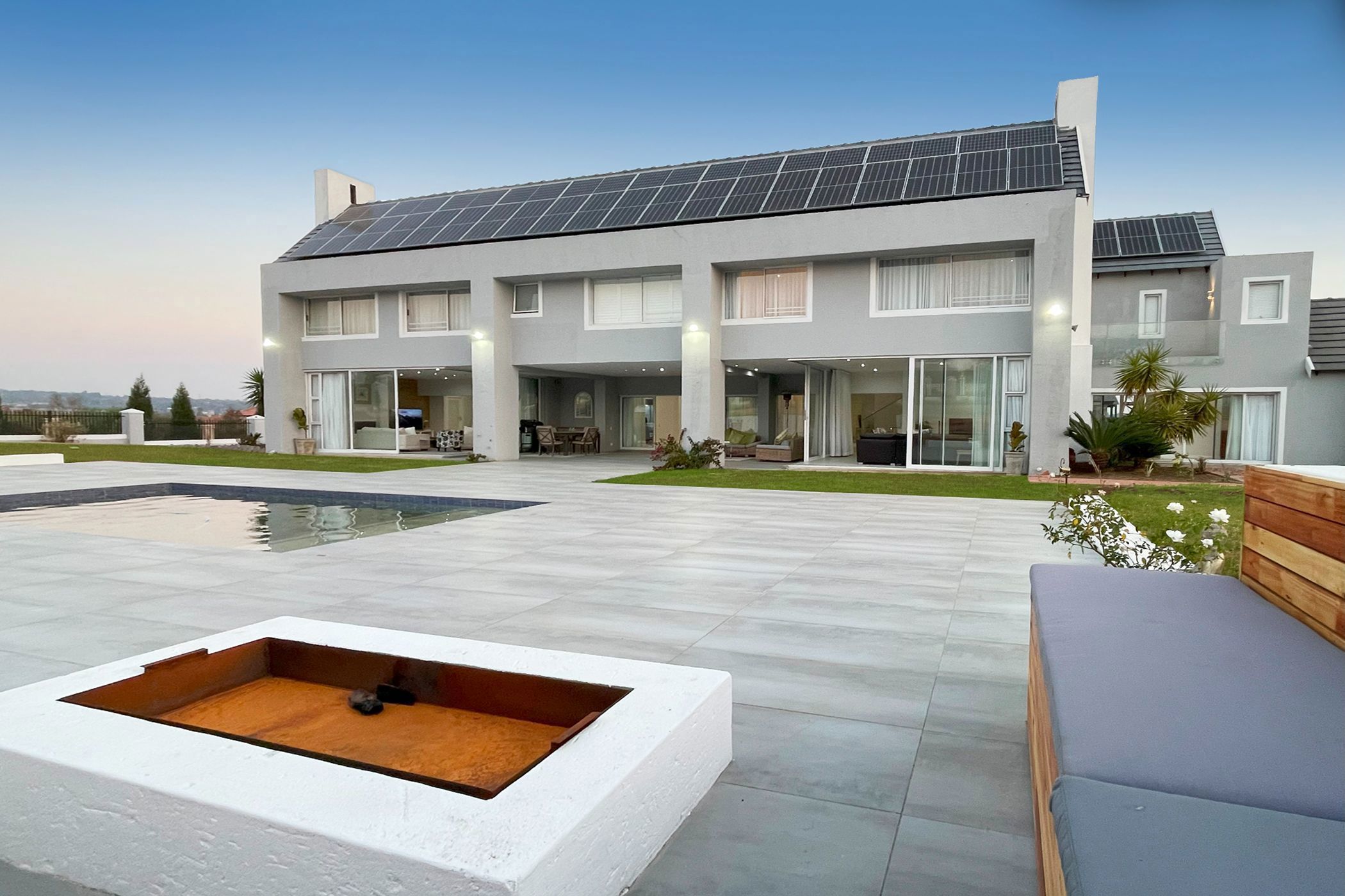 6 bedroom house for sale in Saddlebrook Estate