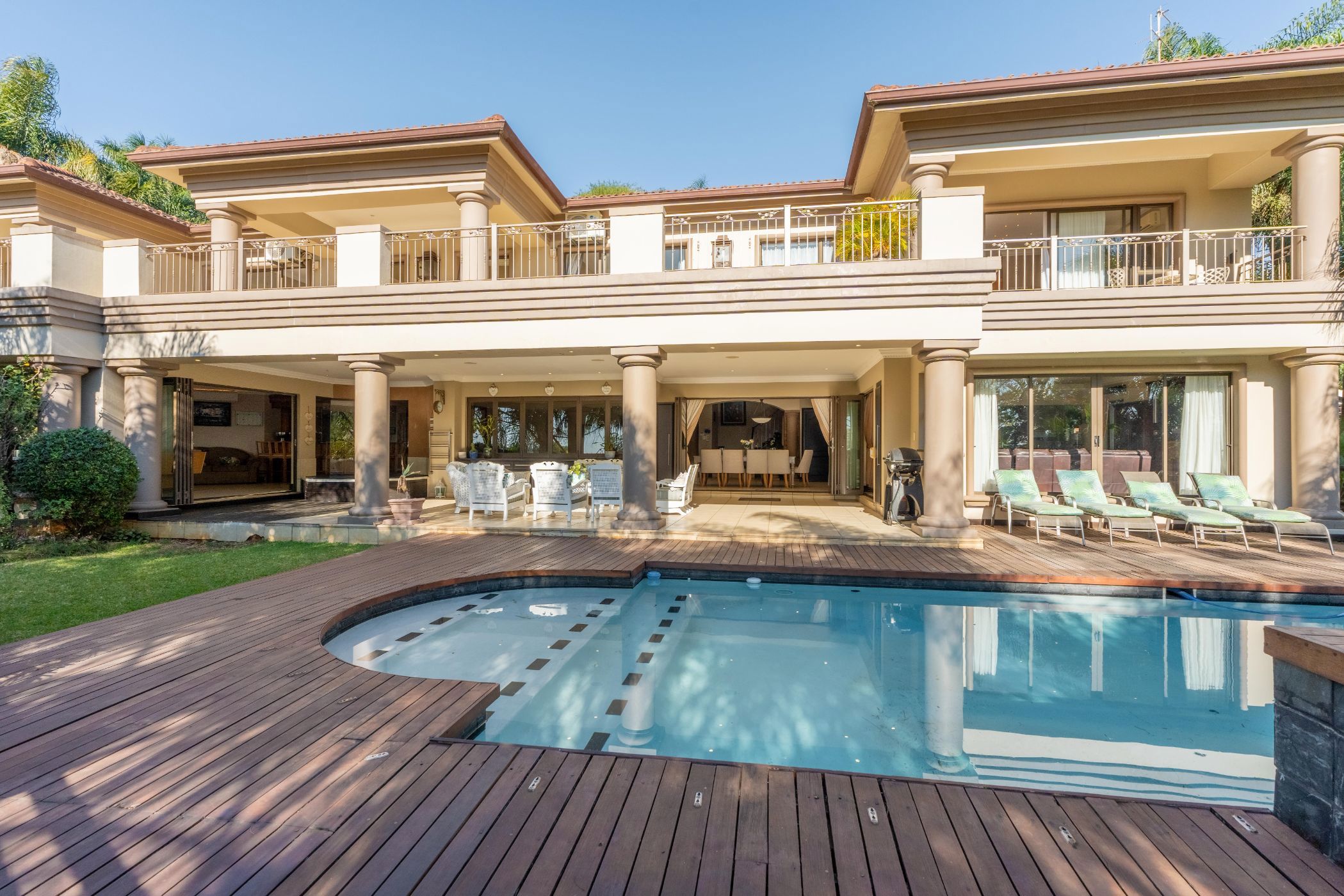 5 bedroom house for sale in La Lucia