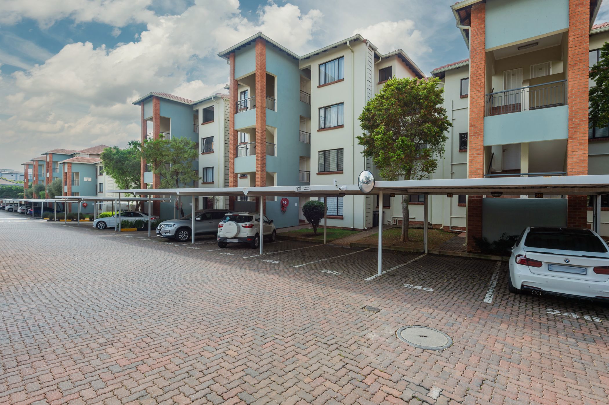 2 bedroom townhouse for sale in Greenstone Hill
