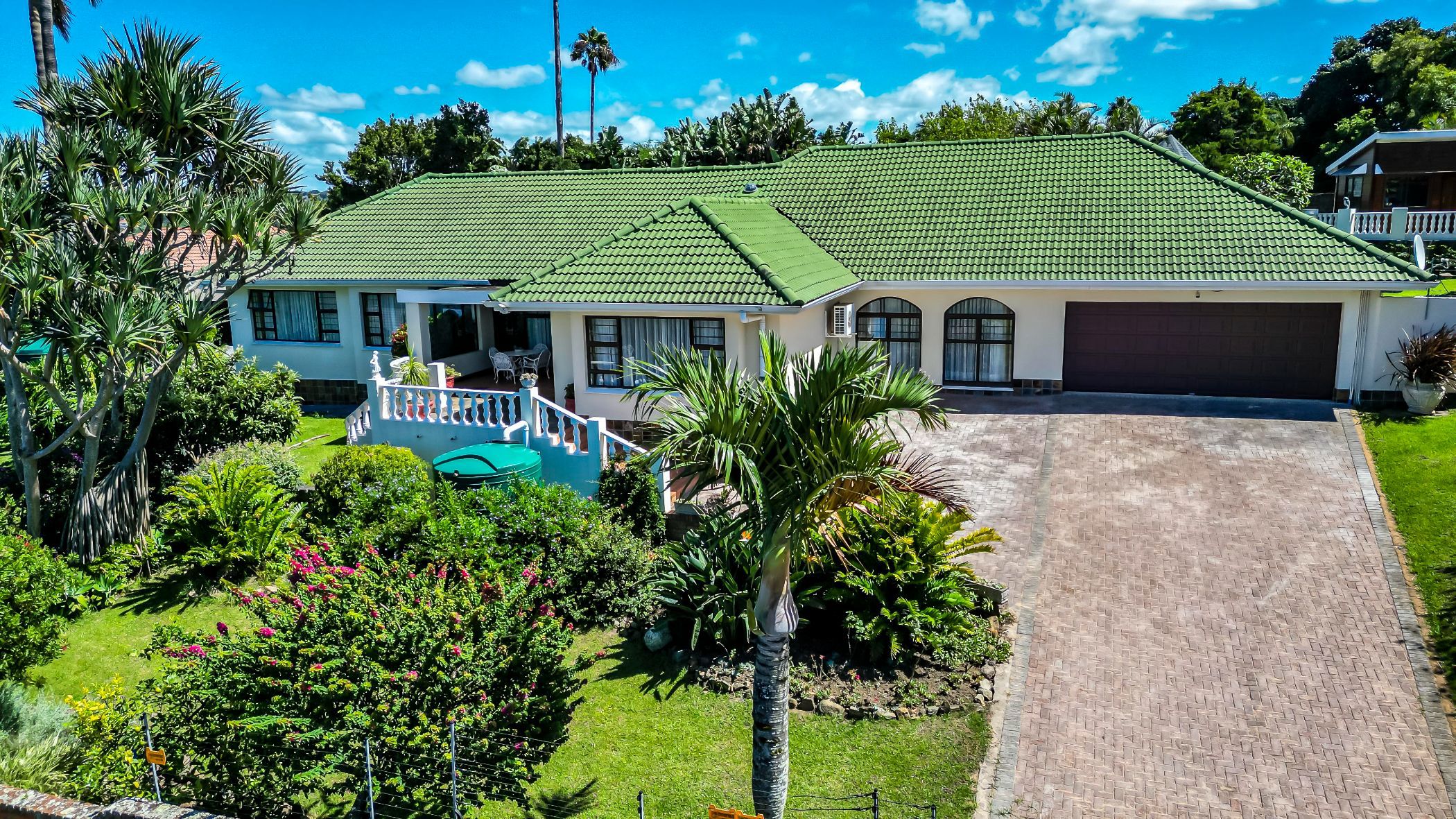 4 bedroom house for sale in Beacon Bay