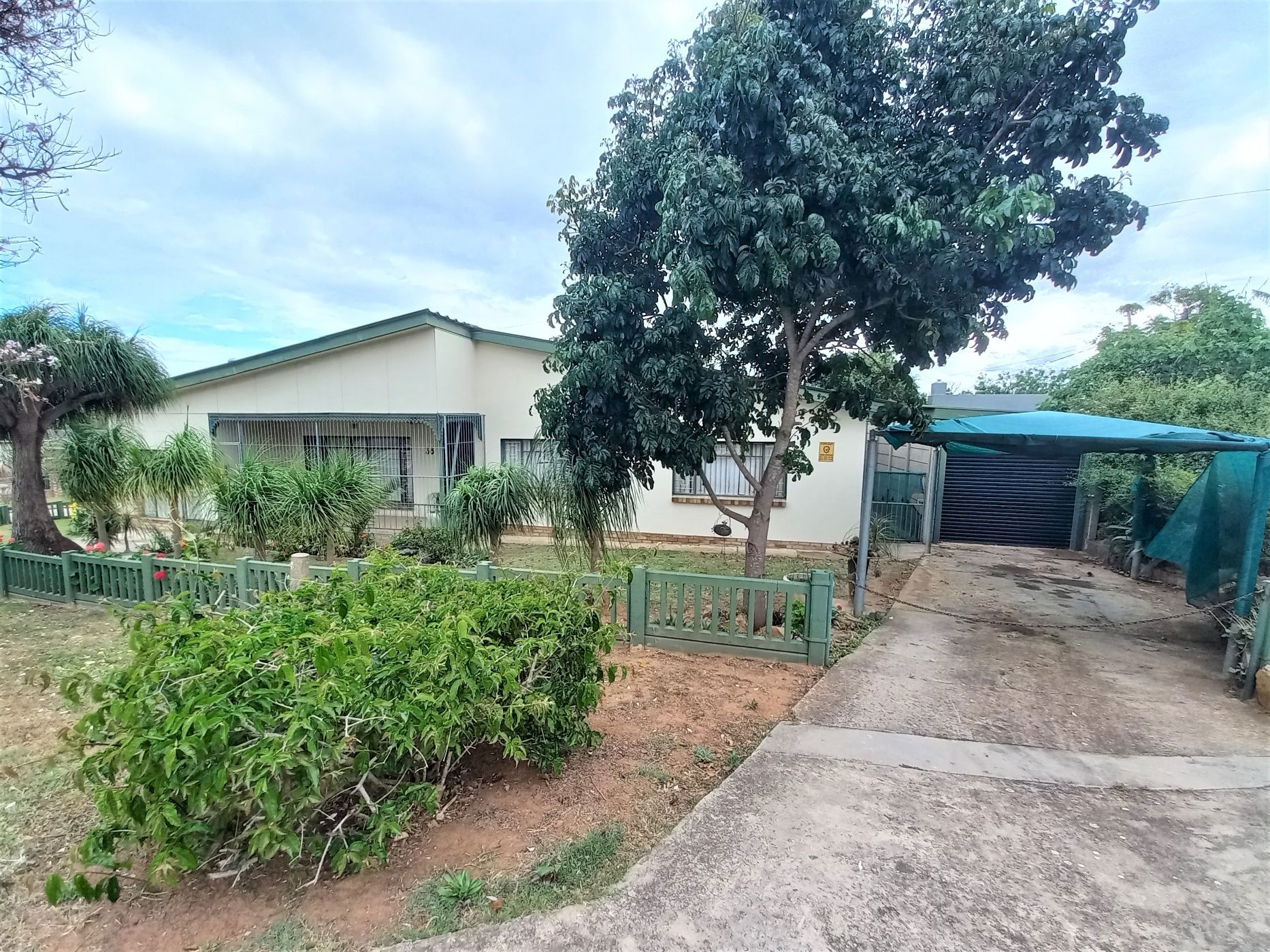 3 bedroom house for sale in Van Riebeeck Hoogte