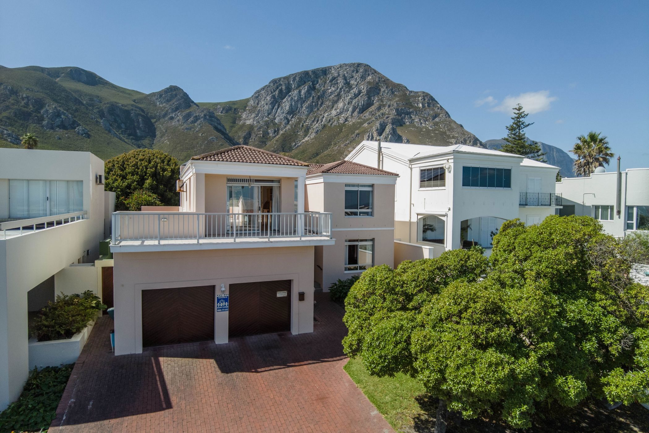 4 bedroom house for sale in Voelklip