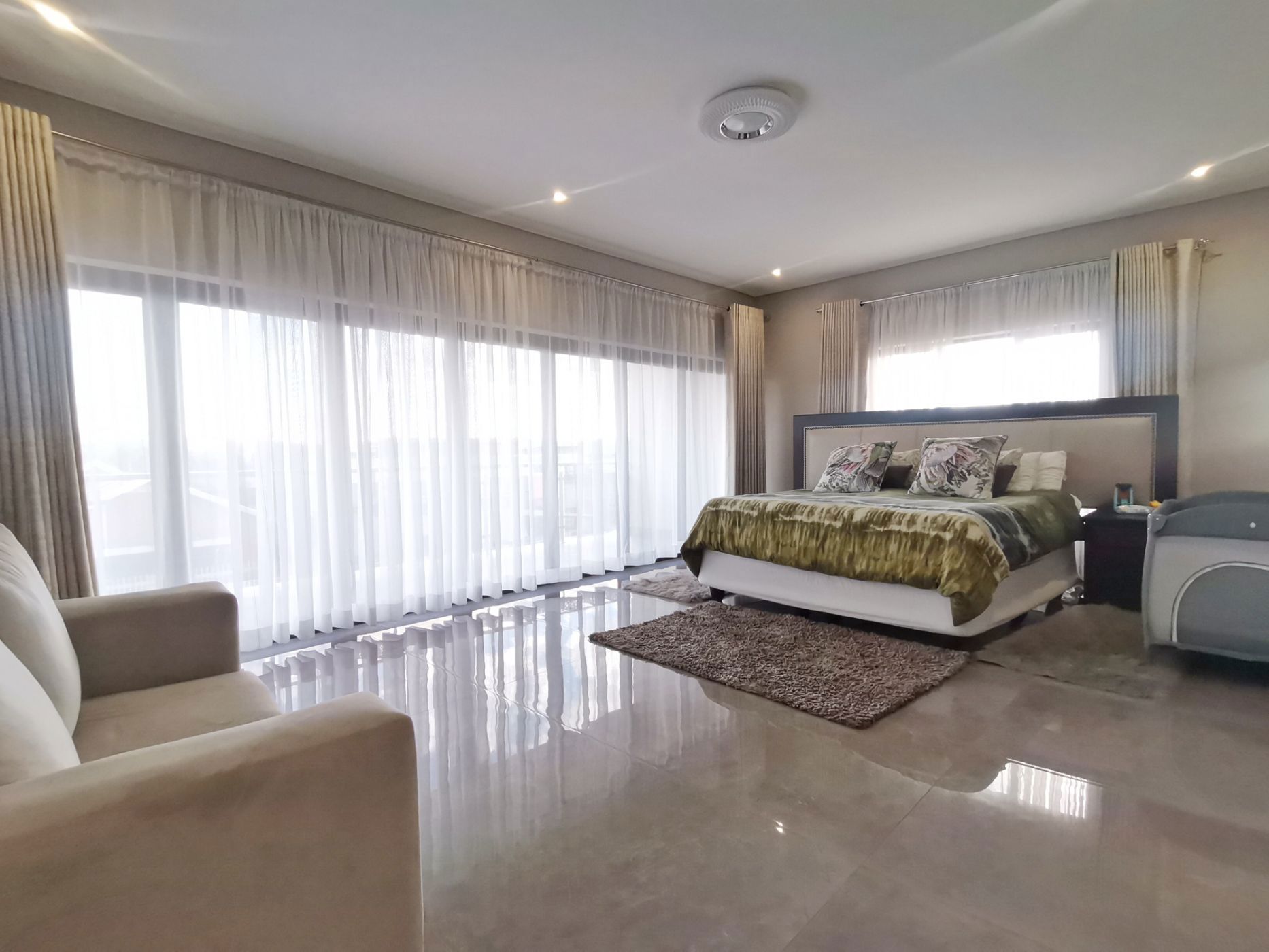 4 bedroom double-storey house for sale in Sterkspruit Estate