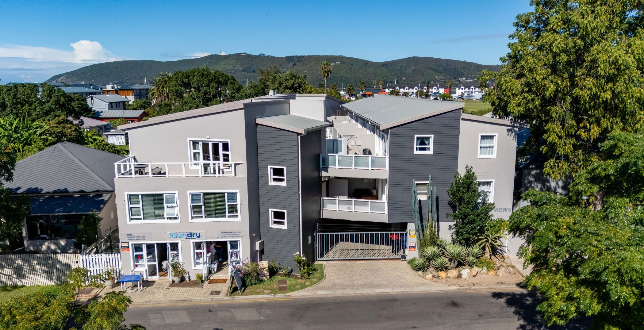 1 bedroom apartment for sale in Knysna Central