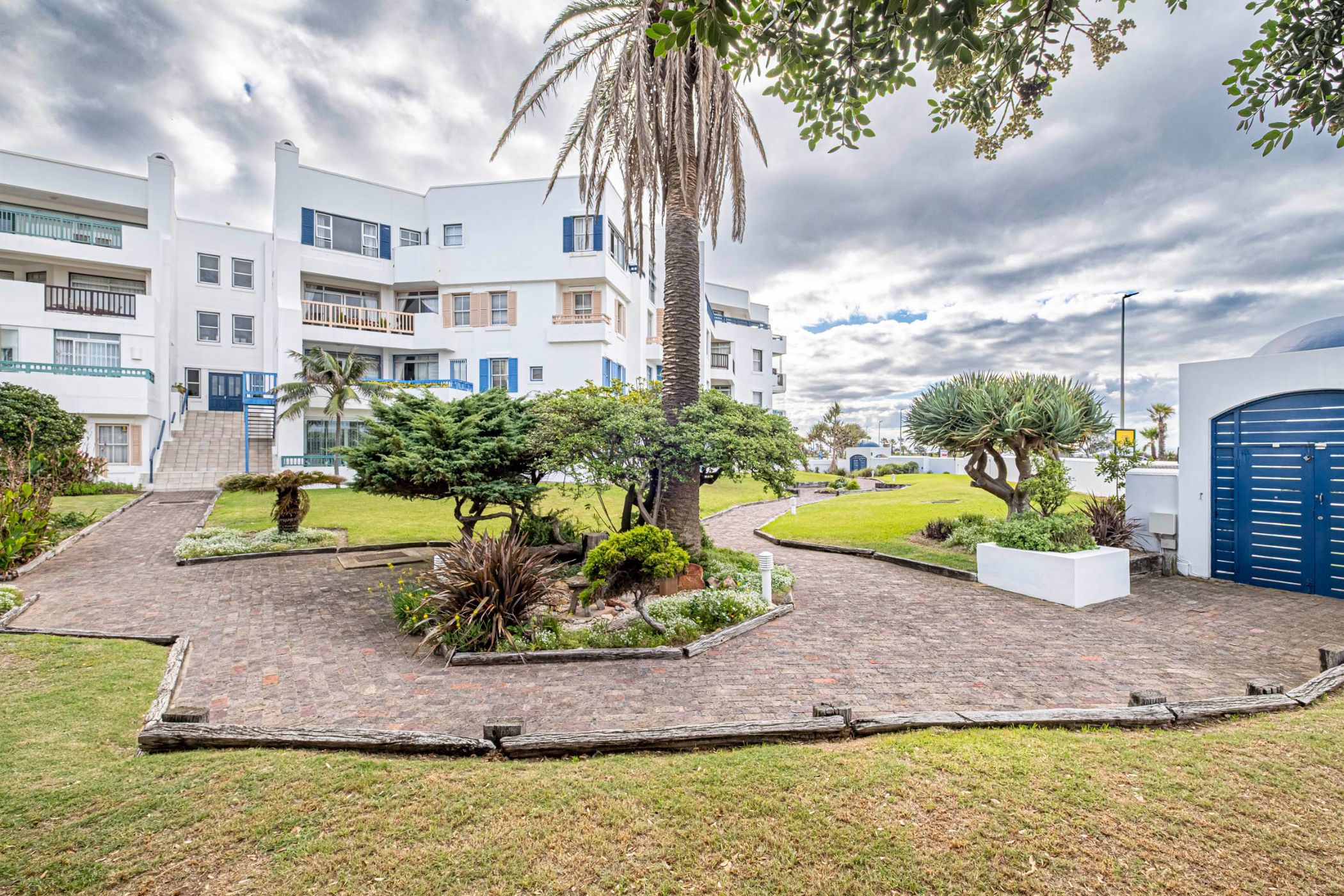 4 bedroom penthouse apartment for sale in Summerstrand
