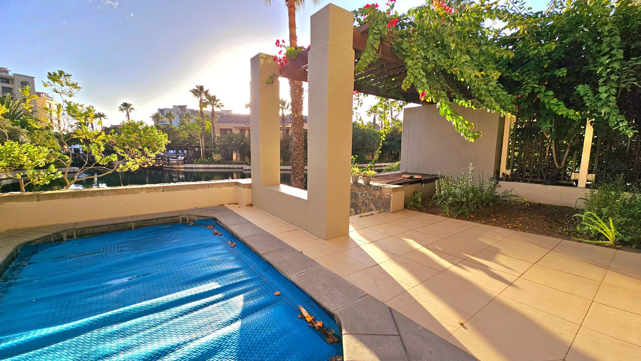 2 bedroom apartment to rent in Waterfront (Cape Town)