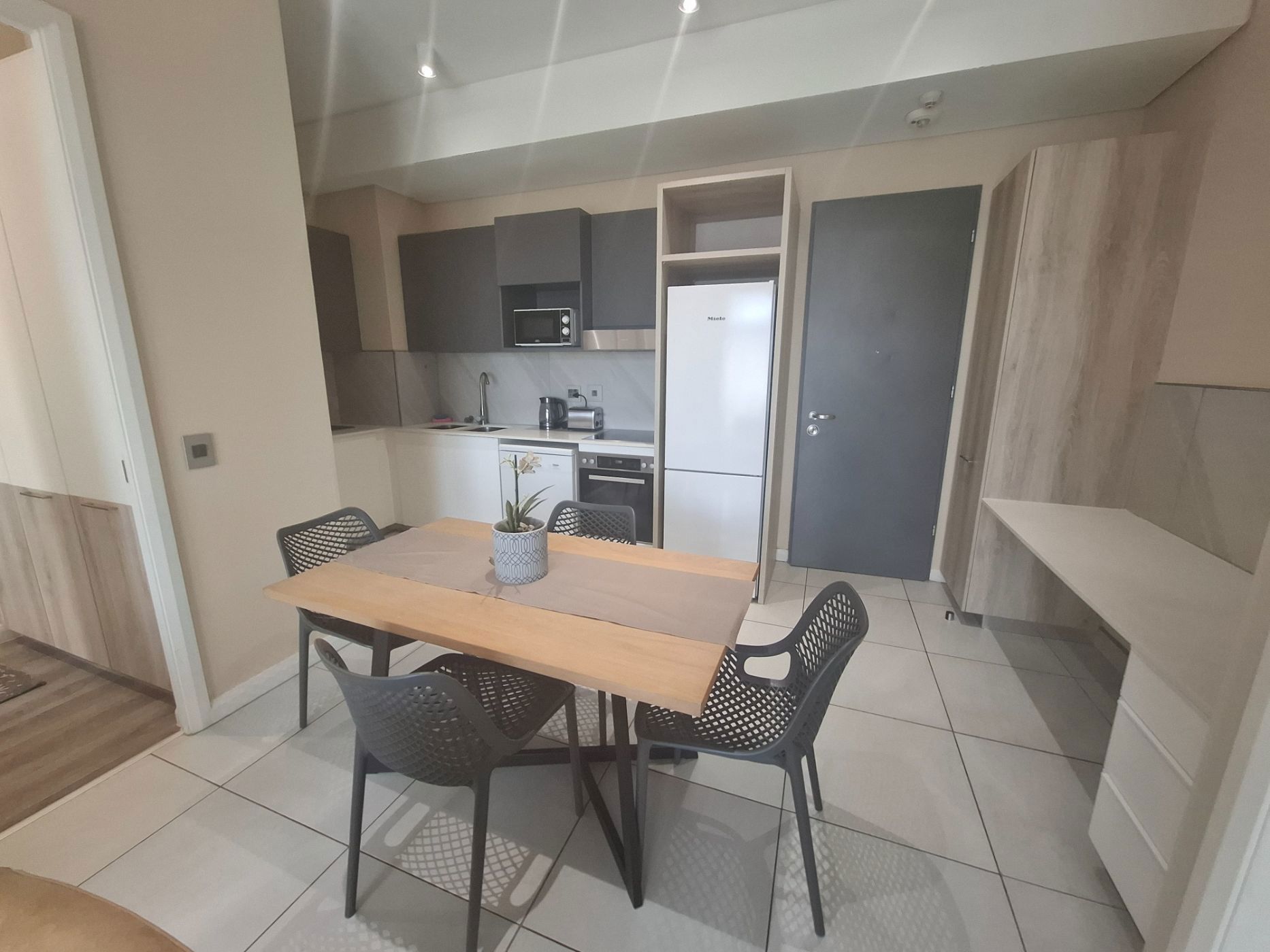 2 bedroom apartment to rent in Menlyn