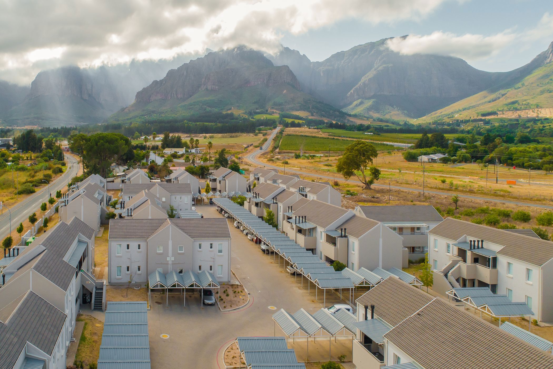 2 bedroom apartment for sale in Klein Drakenstein