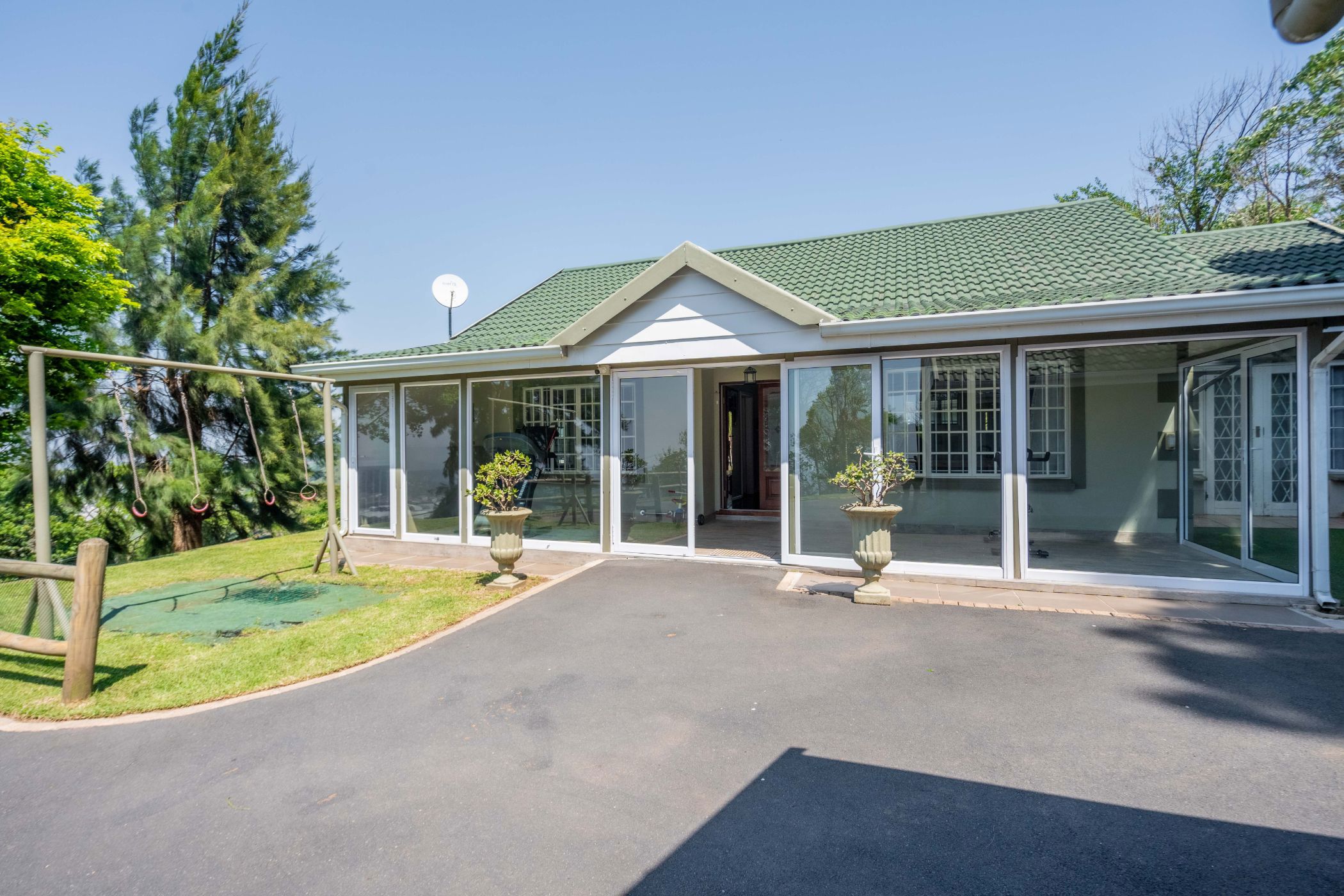 4 bedroom house to rent in Kloof
