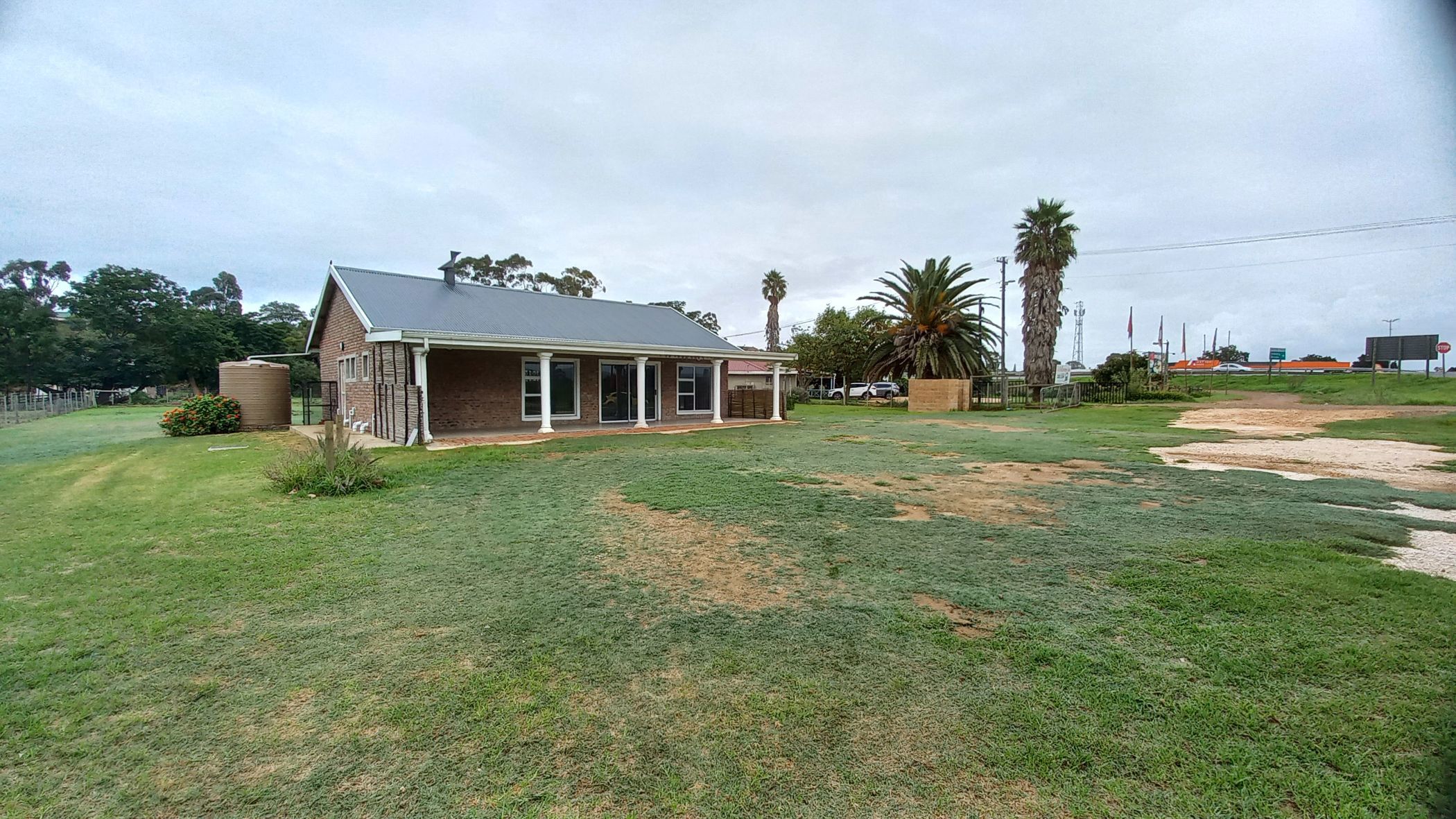 2641 m&sup2; commercial building for sale in Heidelberg (Garden Route)