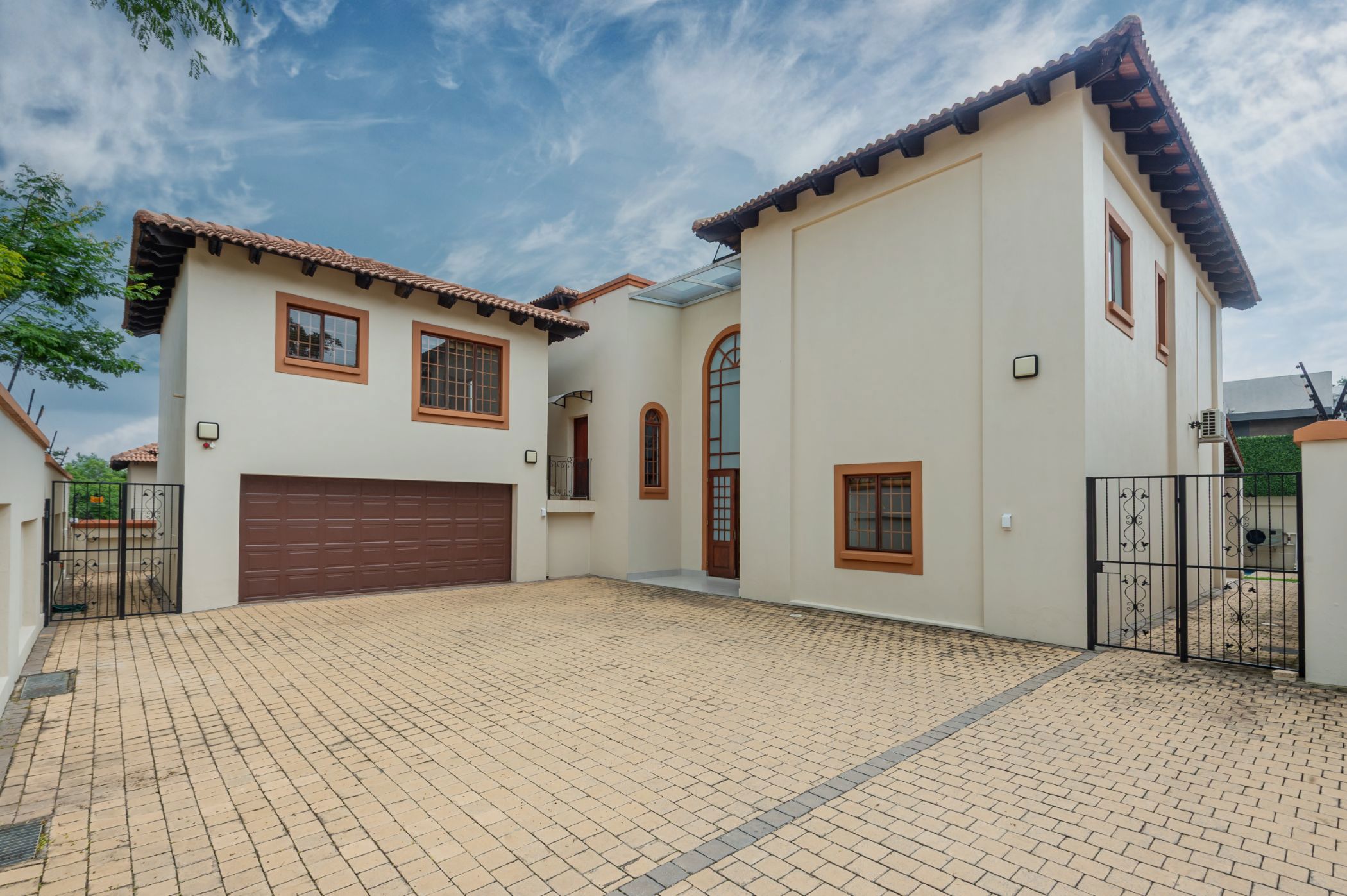 4 bedroom double-storey cluster to rent in Bryanston