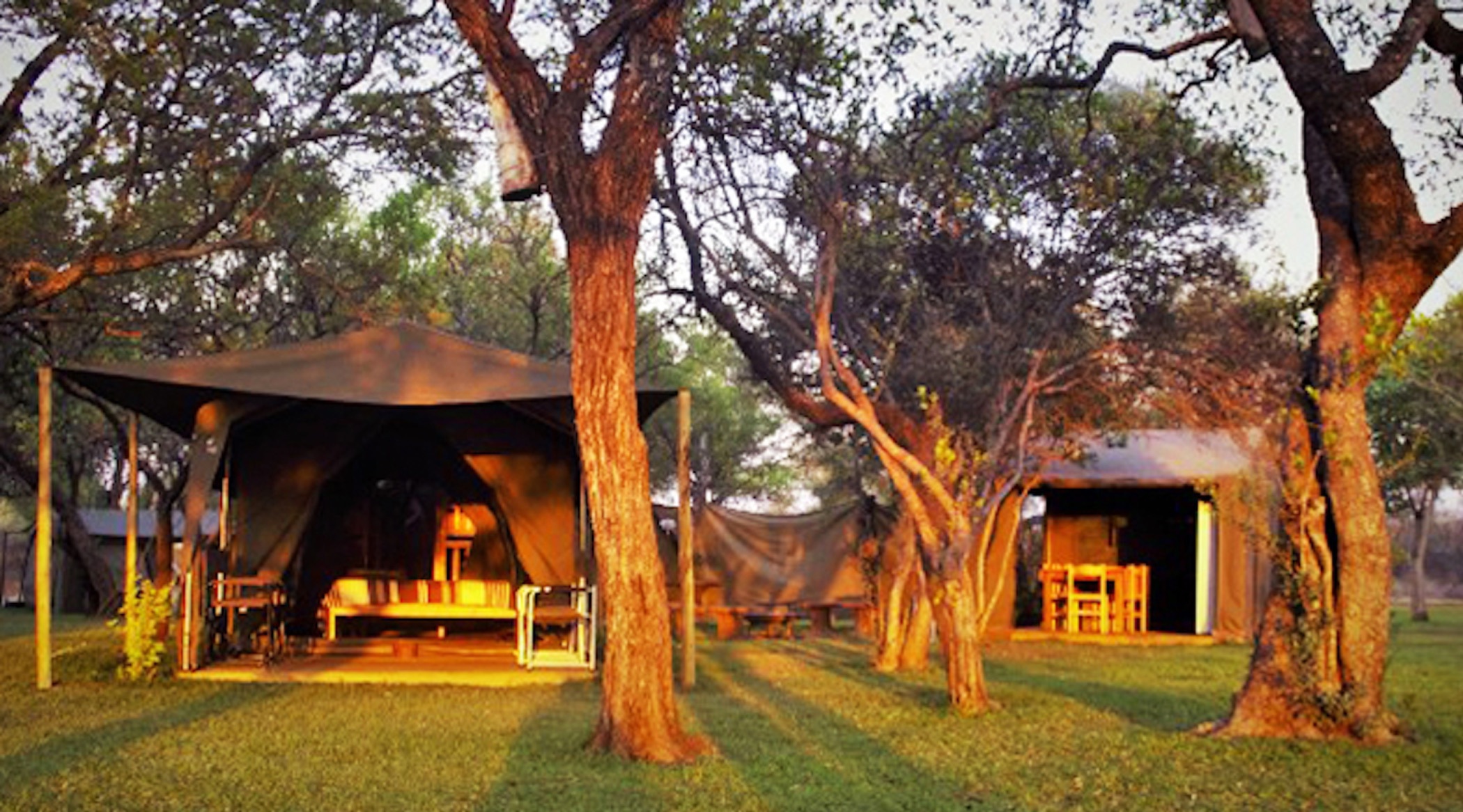 10 guest room game lodge for sale in Dinokeng