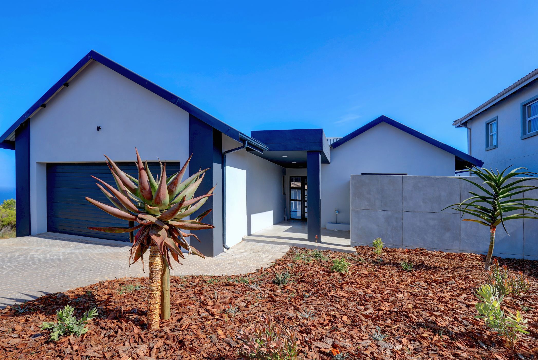 3 bedroom house to rent in Pinnacle Point Golf Estate