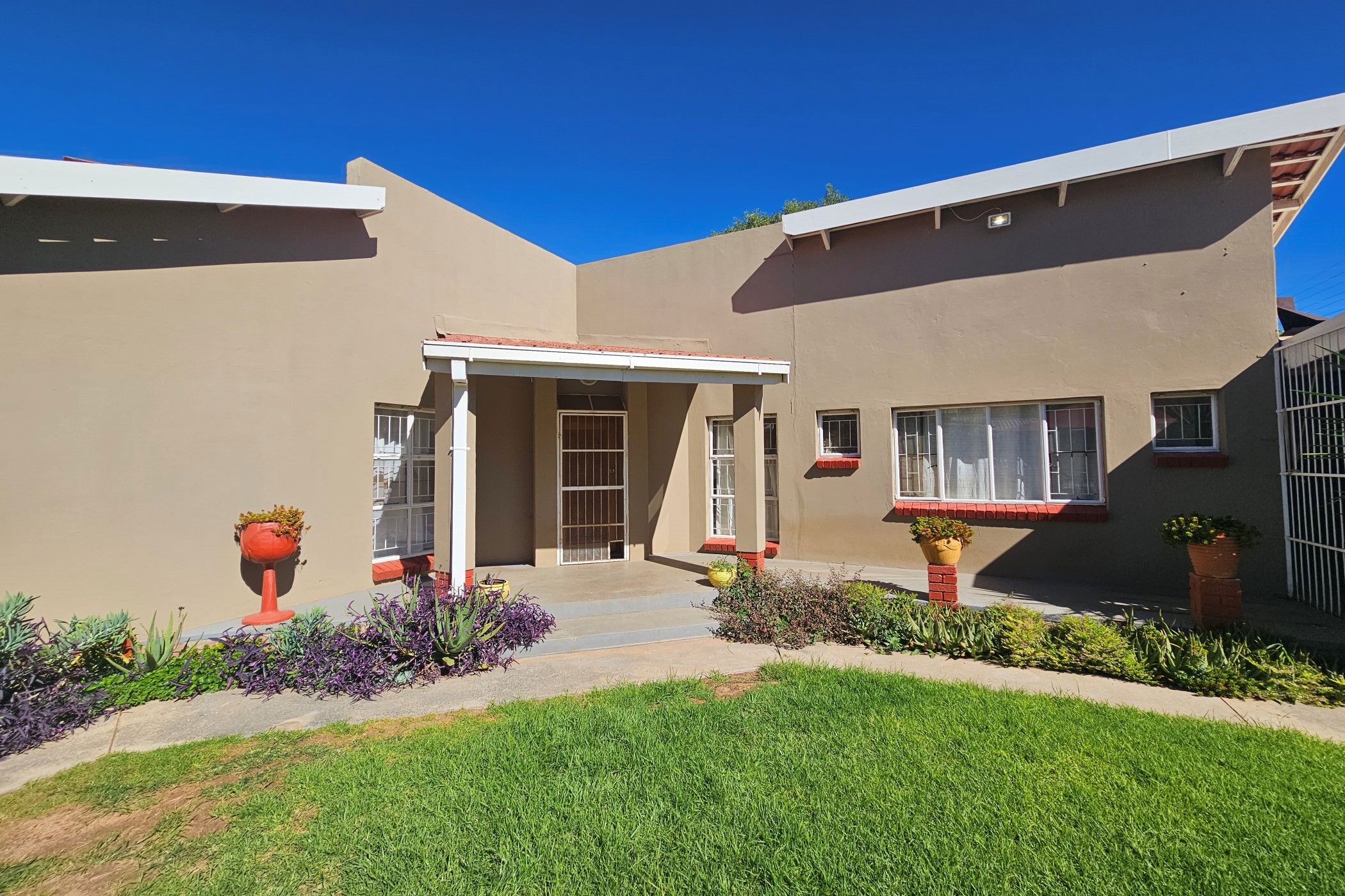 3 bedroom house for sale in Danielskuil