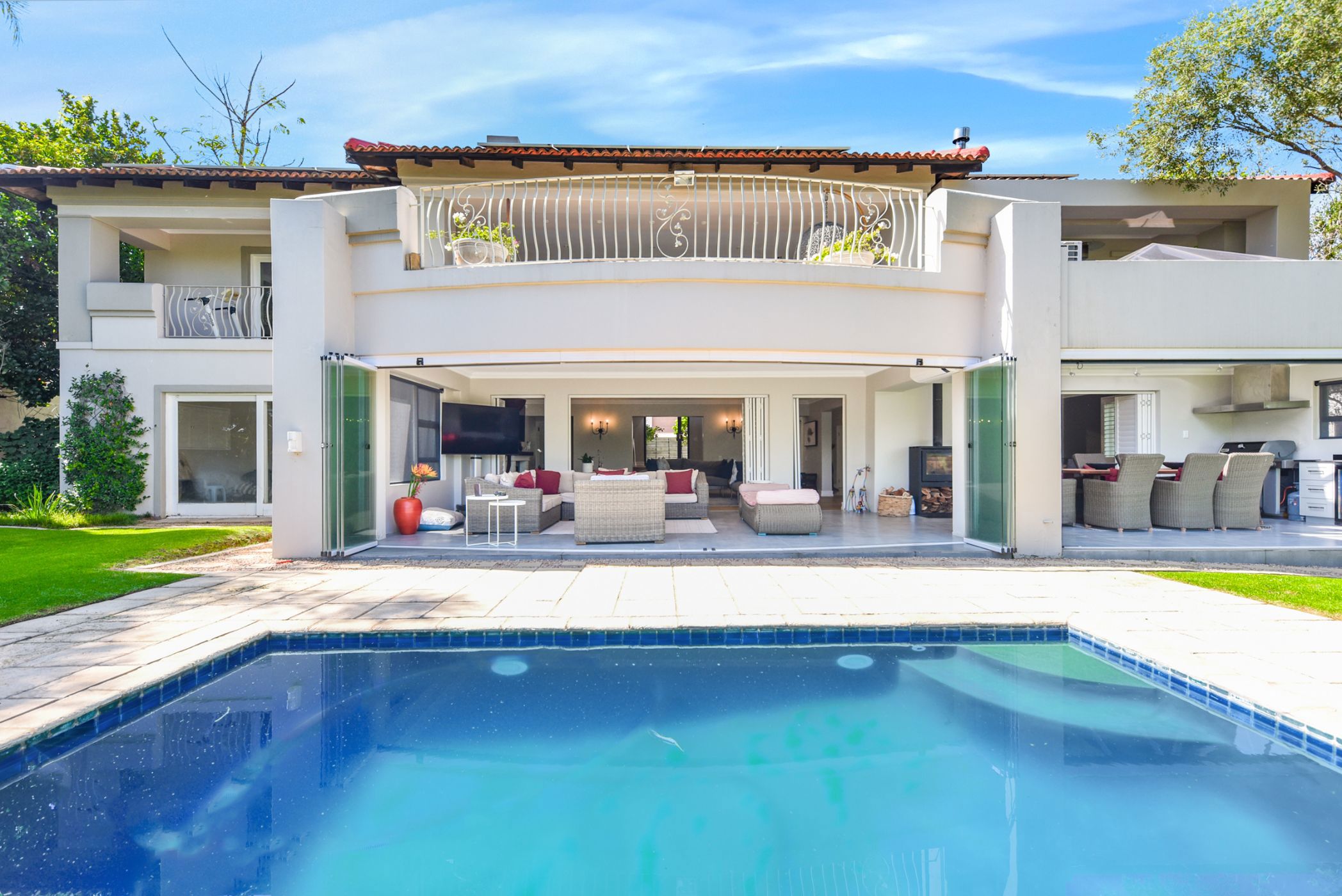 4 bedroom double-storey cluster to rent in Bryanston