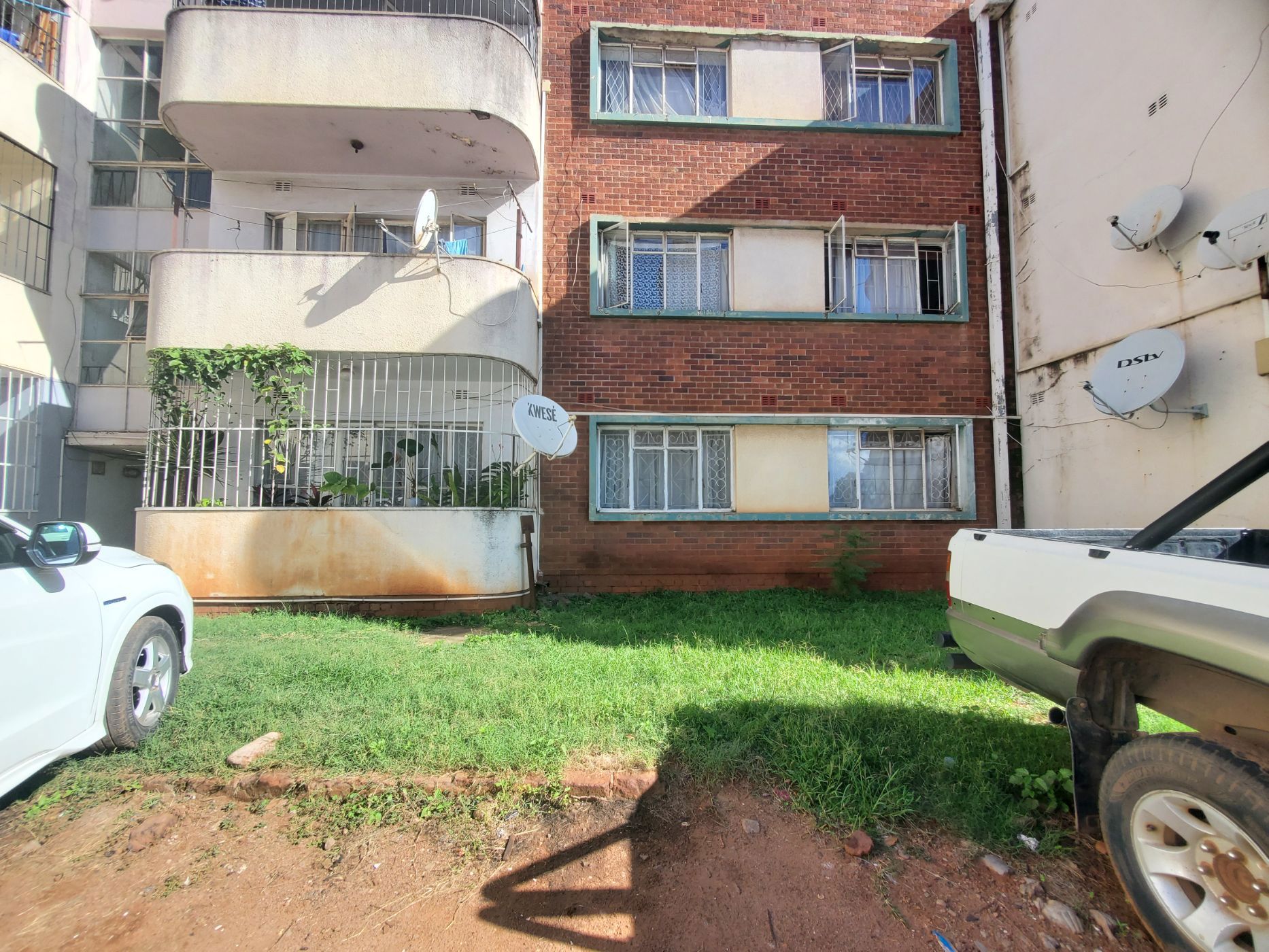 2 bedroom multi-storey apartment for sale in Avenues (Zimbabwe)