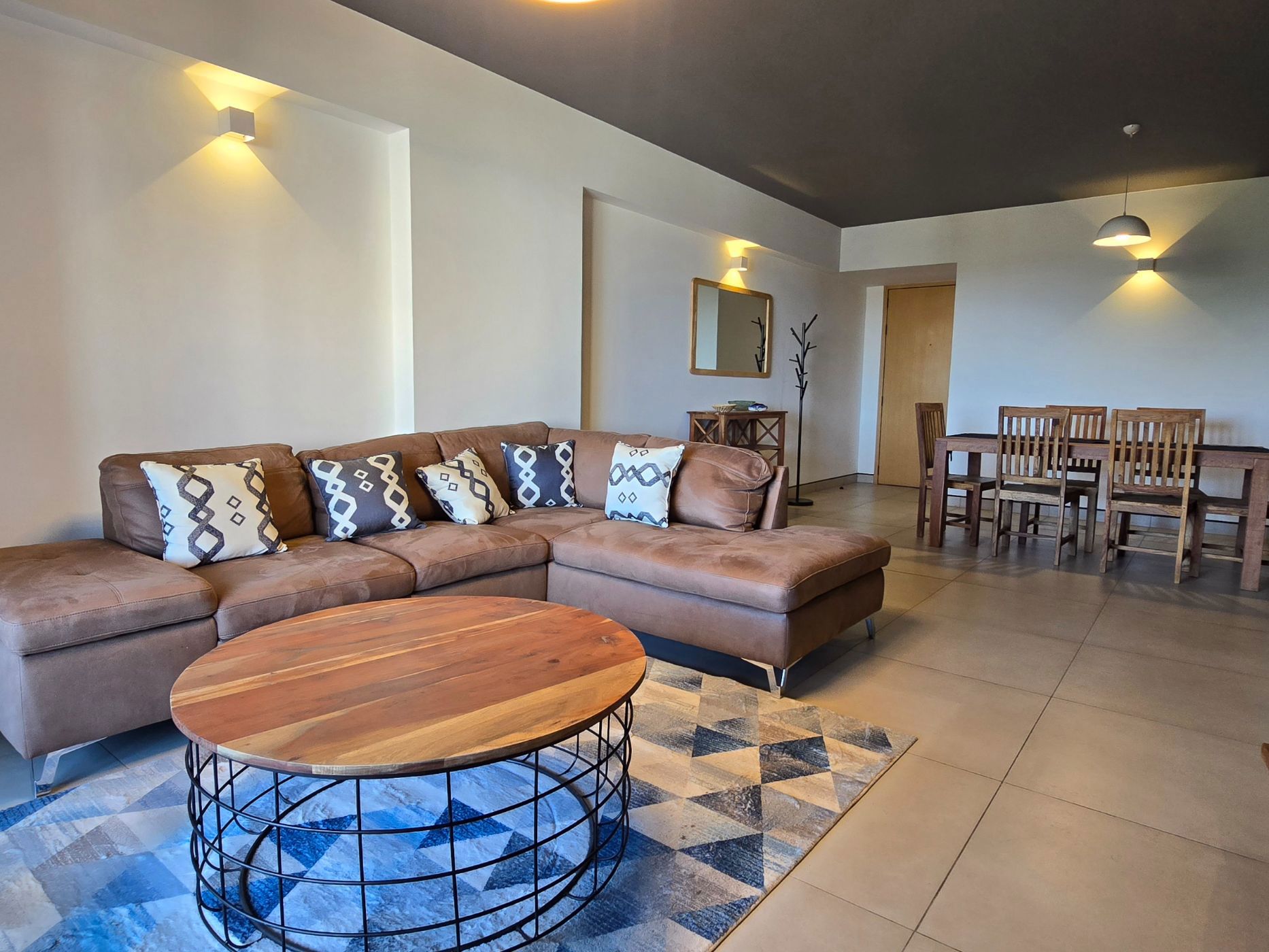 2 bedroom apartment to rent in Kilimani (Kenya)