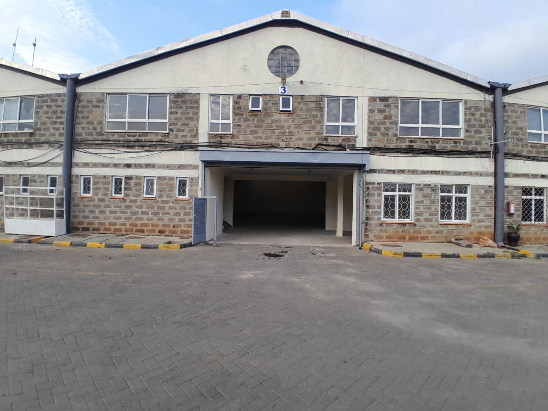 7000 m&sup2; commercial industrial property to rent in Jomo Kenyatta International Airport (JKIA) (Kenya)