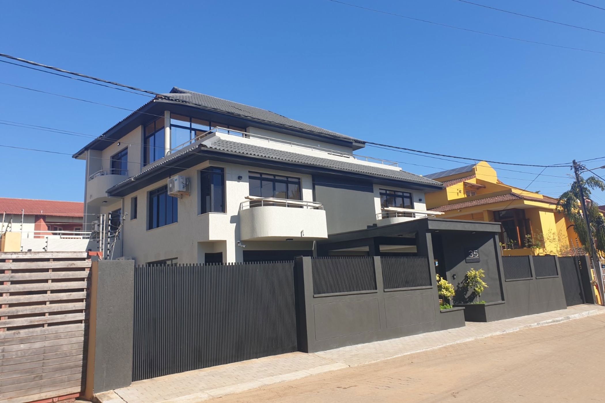 7 bedroom house to rent in Maputo (Mozambique)