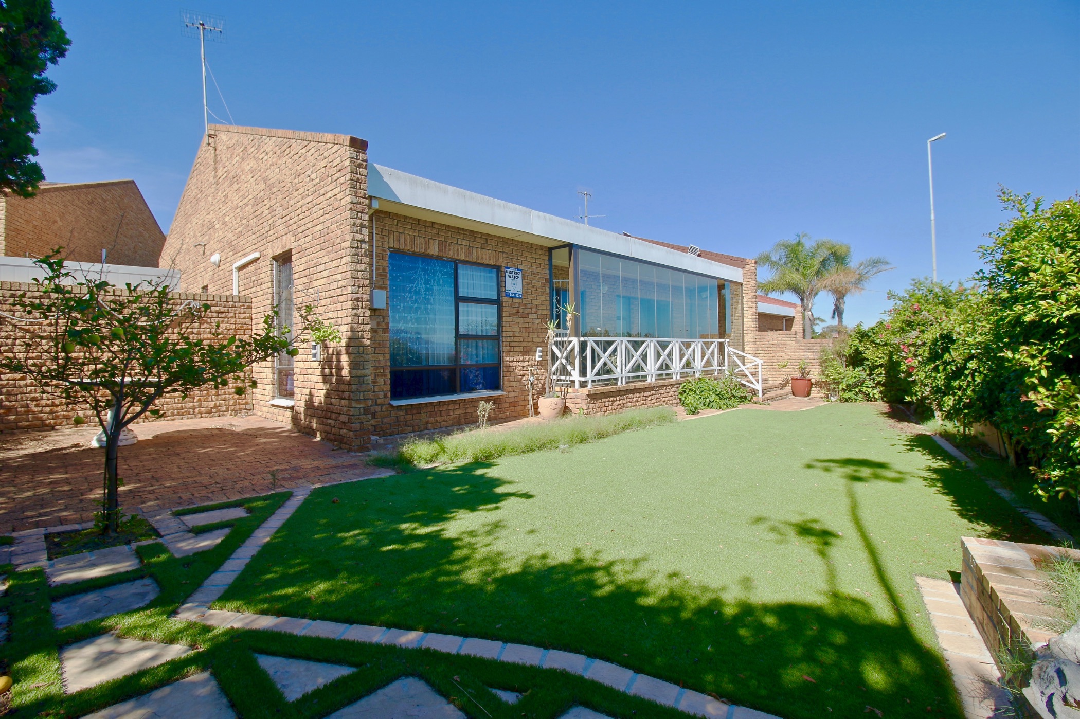 3 bedroom townhouse for sale in Plattekloof