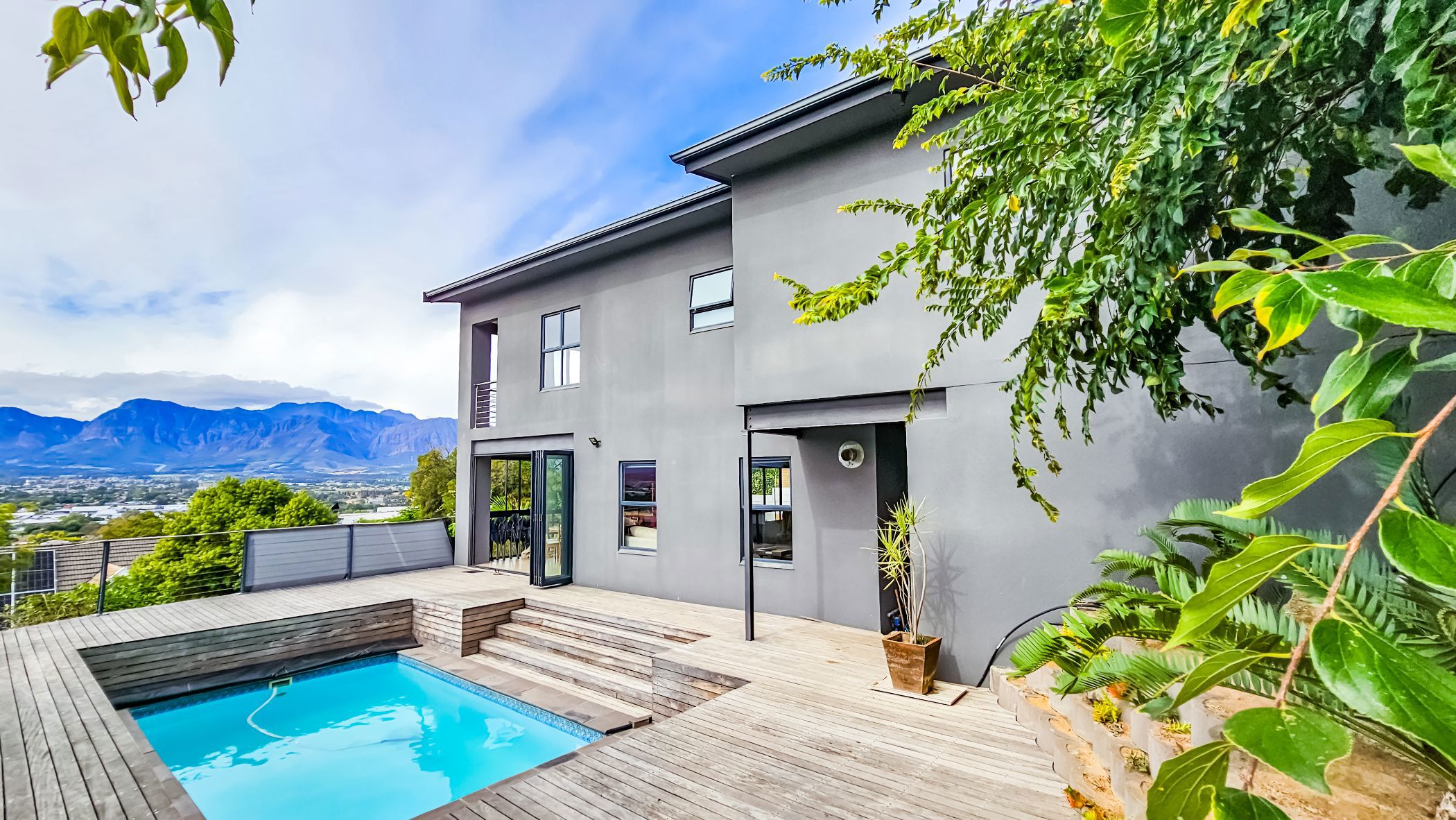 4 bedroom double-storey house for sale in Paarl