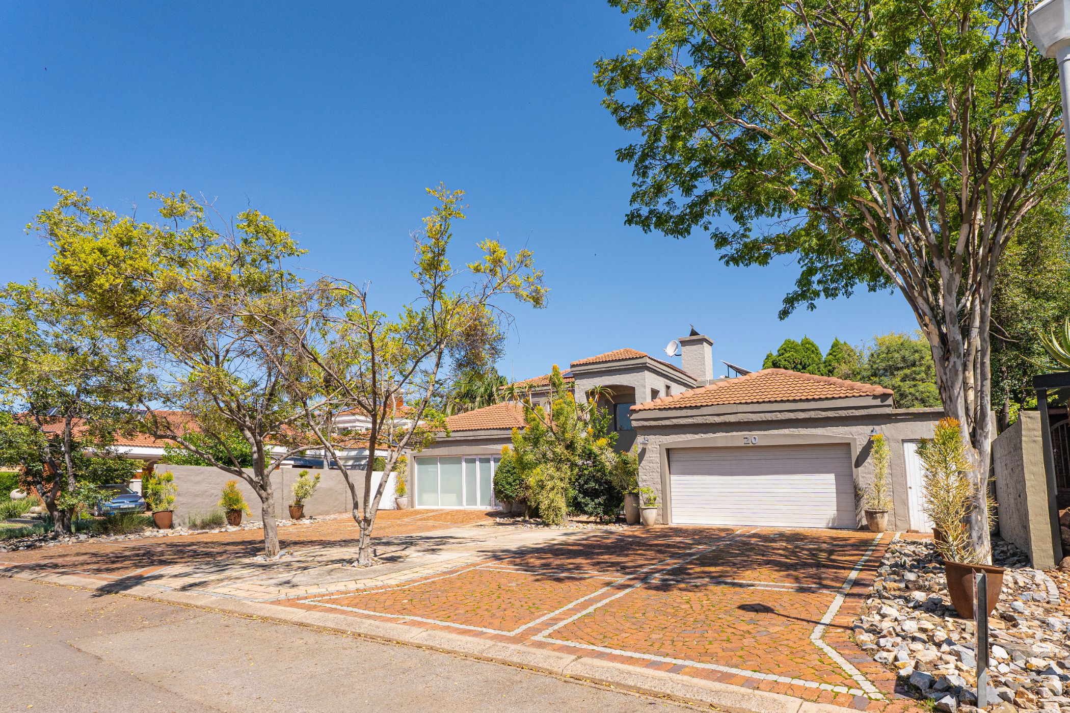 4 bedroom house for sale in Silver Lakes Golf Estate