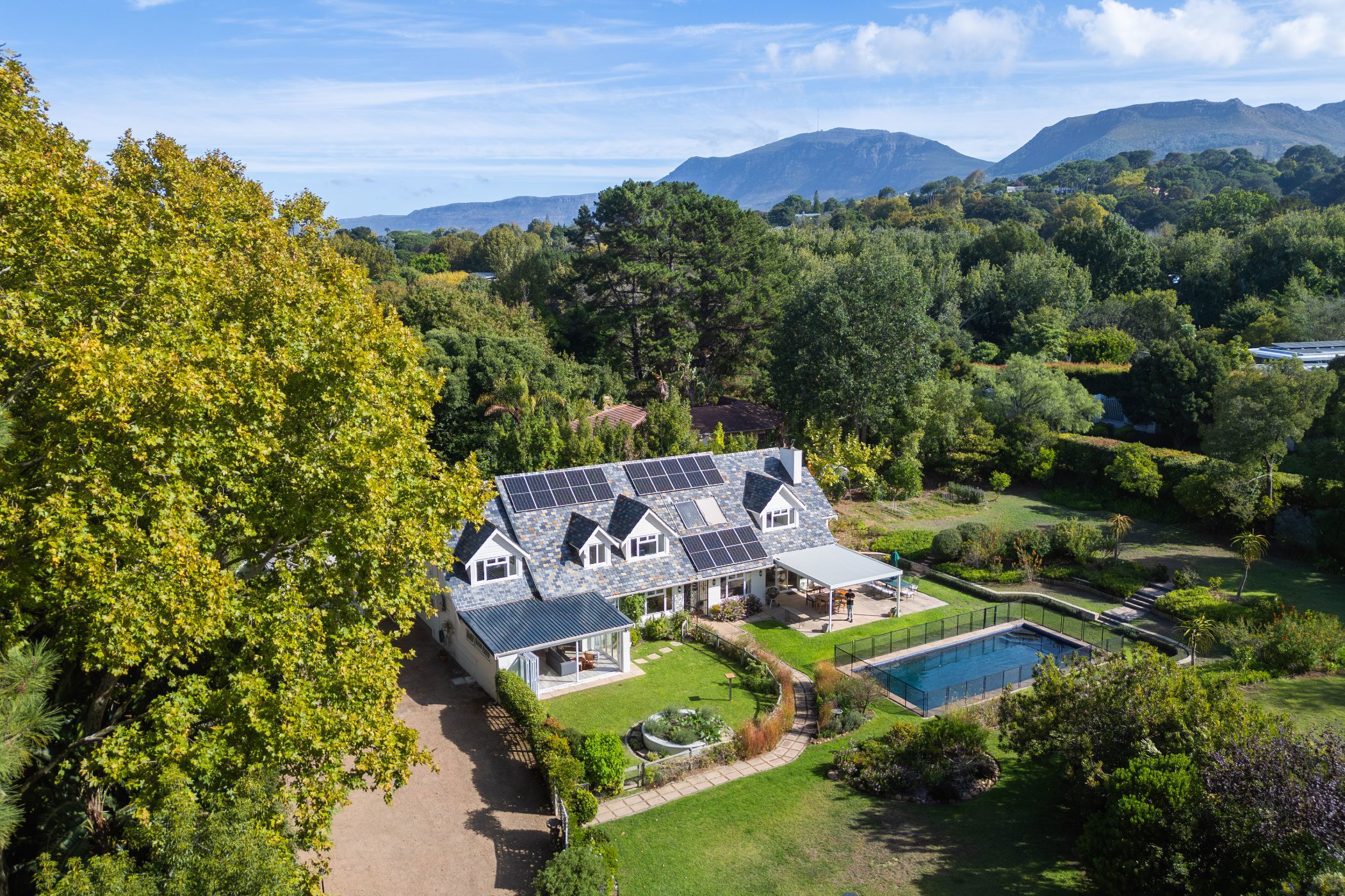 5 bedroom house for sale in Constantia Upper