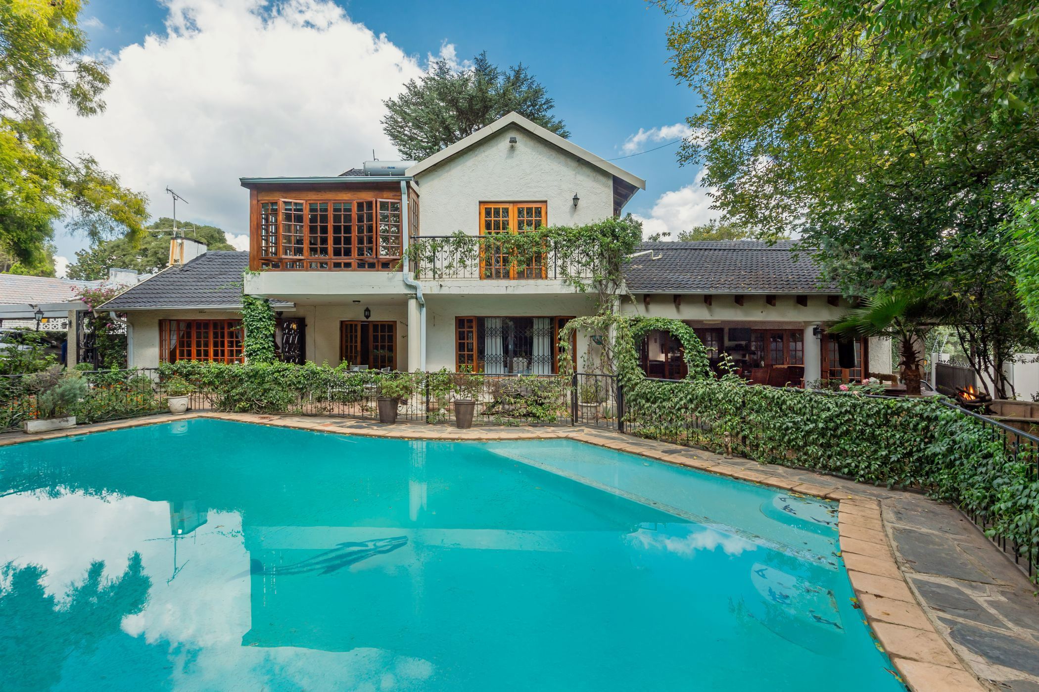 4 bedroom house for sale in Kensington B