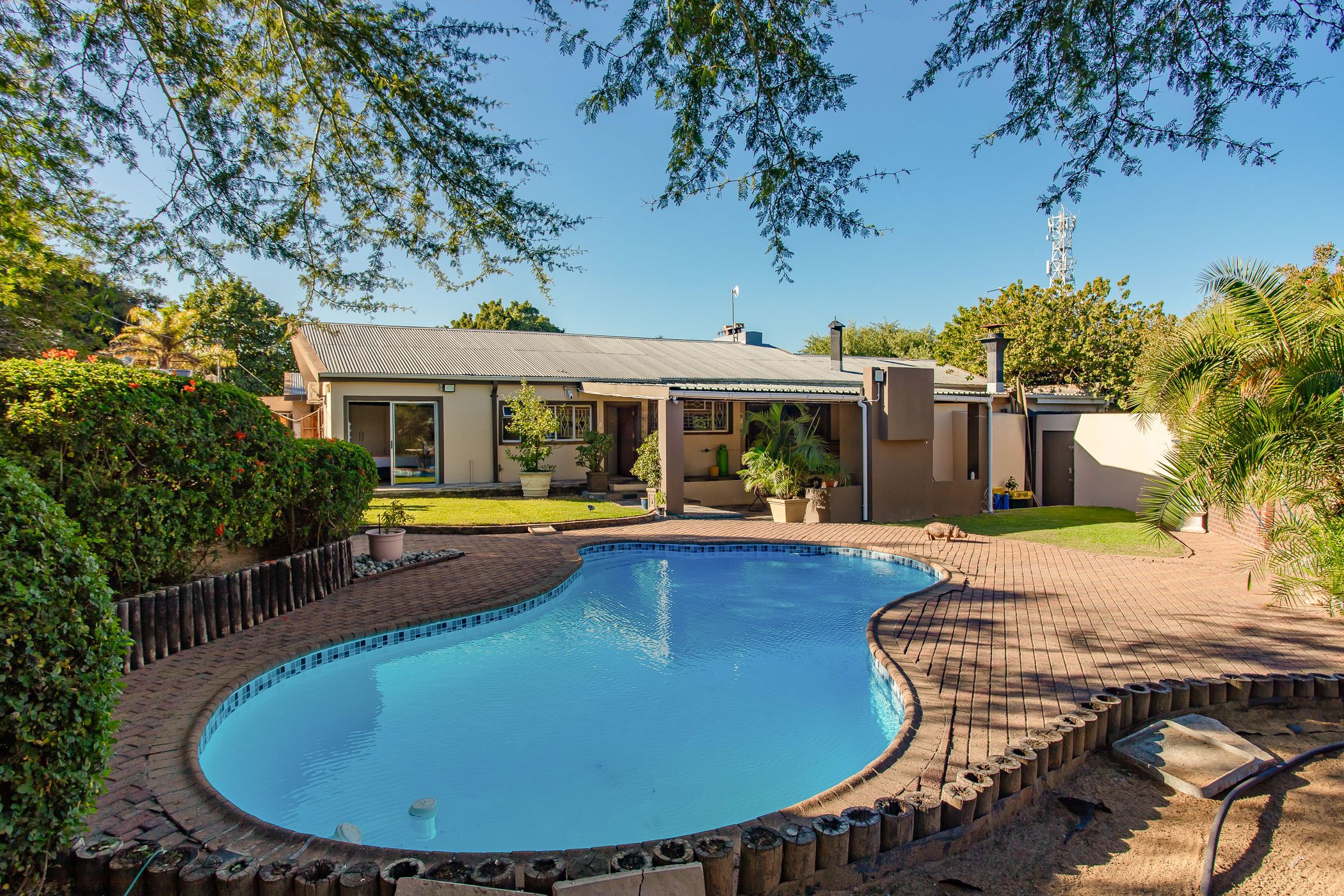 4 bedroom house for sale in Courtrai