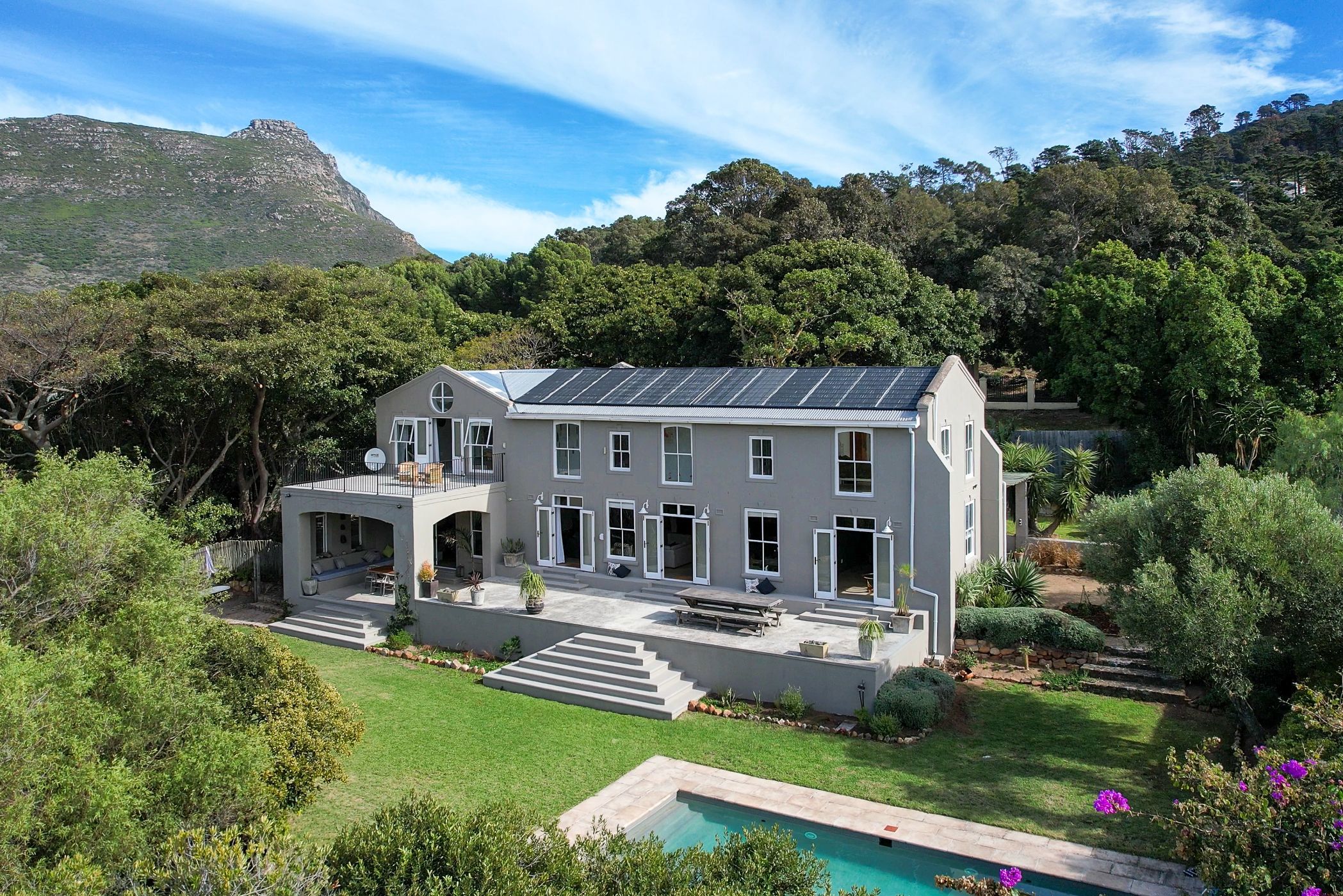 4 bedroom house for sale in Hout Bay